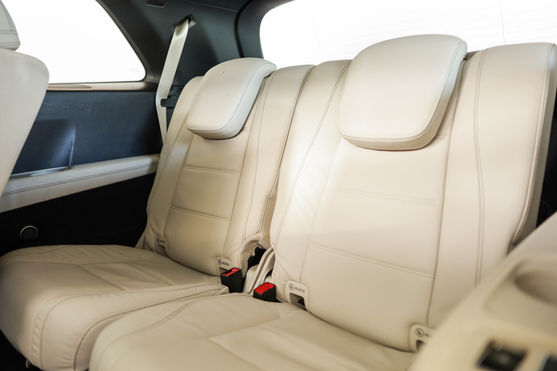 MERCEDES-BENZ GLS 400 d 4Matic AMG Line • Véhicule suisse • 7 places • E-ACTIVE BODY CONTROL-image-14