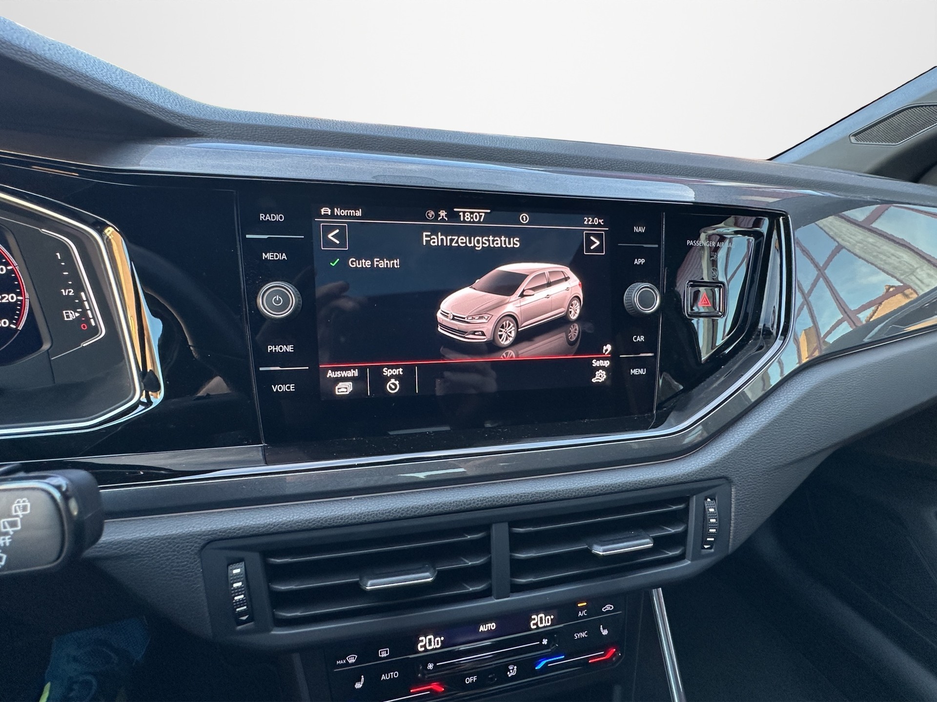 VW Polo 2.0 TSI GTI DSG-image-22
