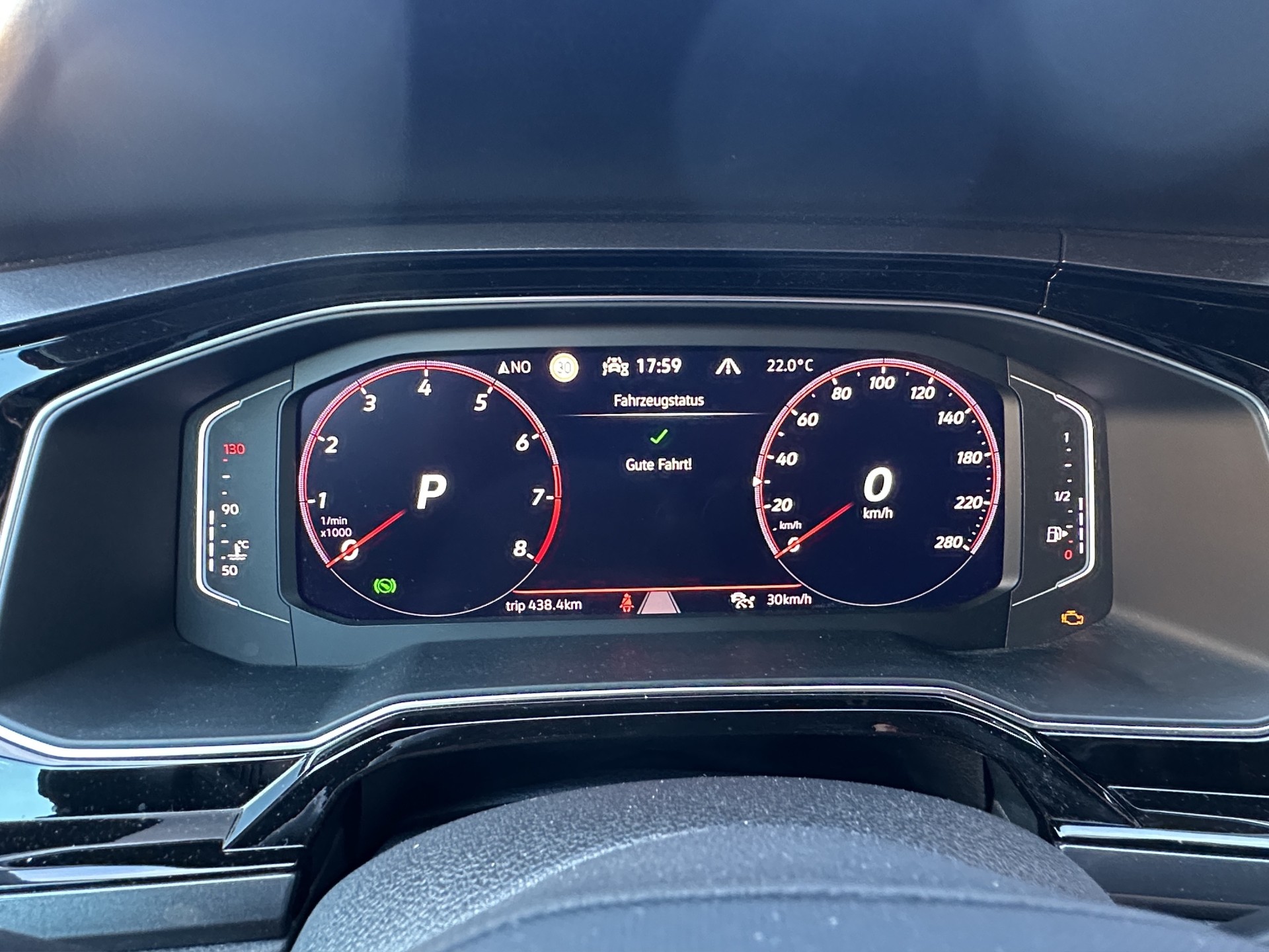 VW Polo 2.0 TSI GTI DSG-image-9