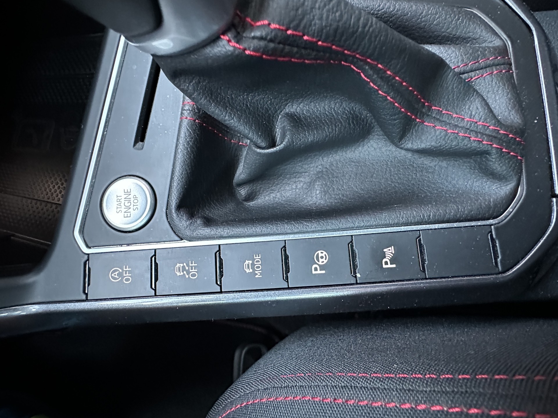 VW Polo 2.0 TSI GTI DSG-image-24