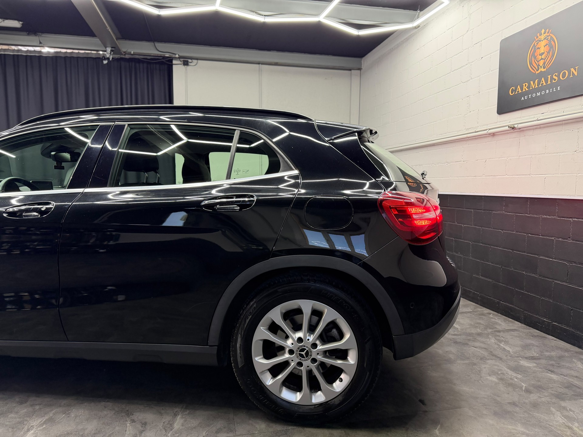 MERCEDES-BENZ GLA 200 | Ab MFK | Anhängerkupplung | Leder | Tempomat | Rückfahrkamera-image-8
