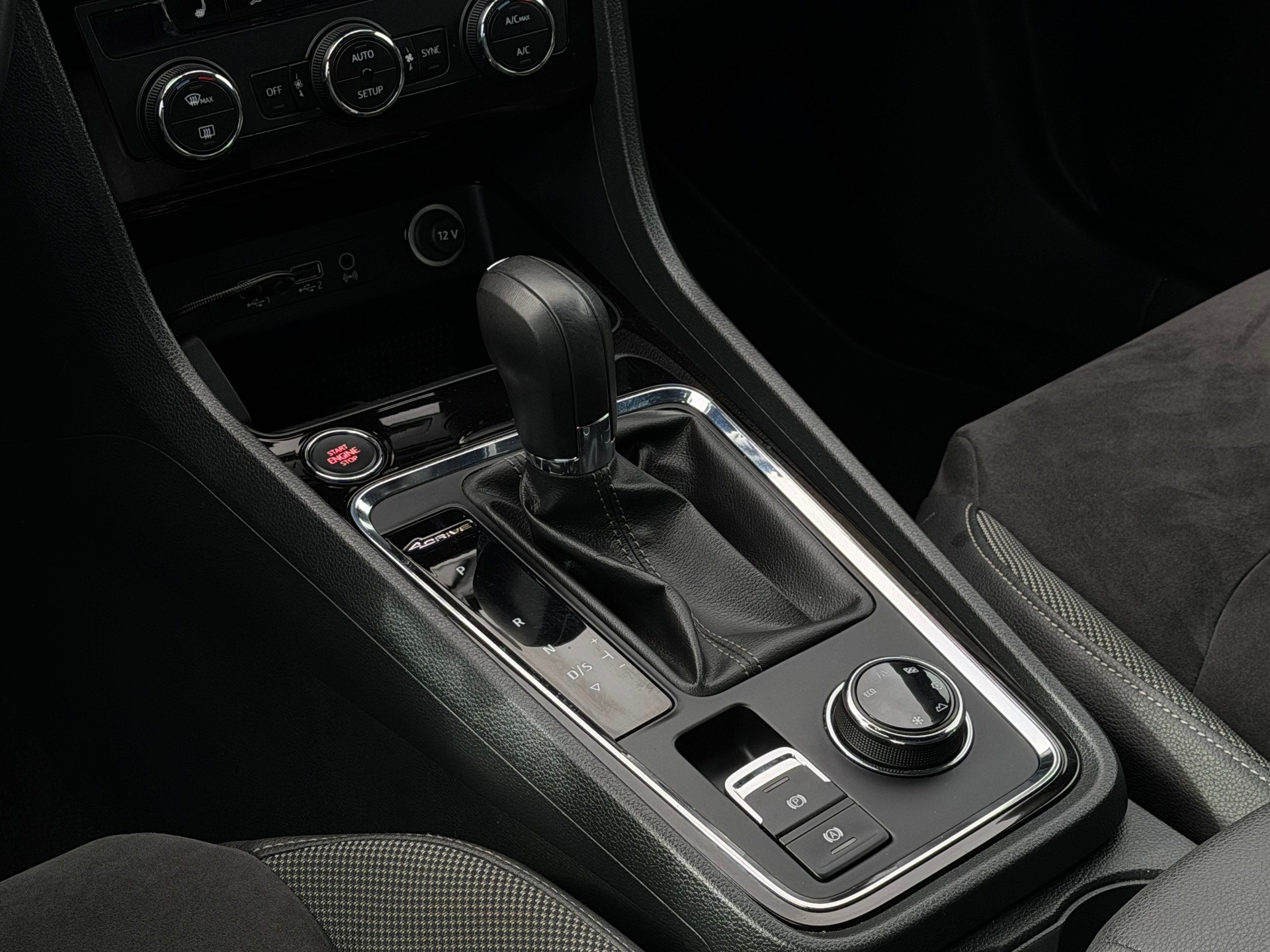 SEAT Ateca 2.0 TDI CR Xcellence 4Drive DSG-image-8