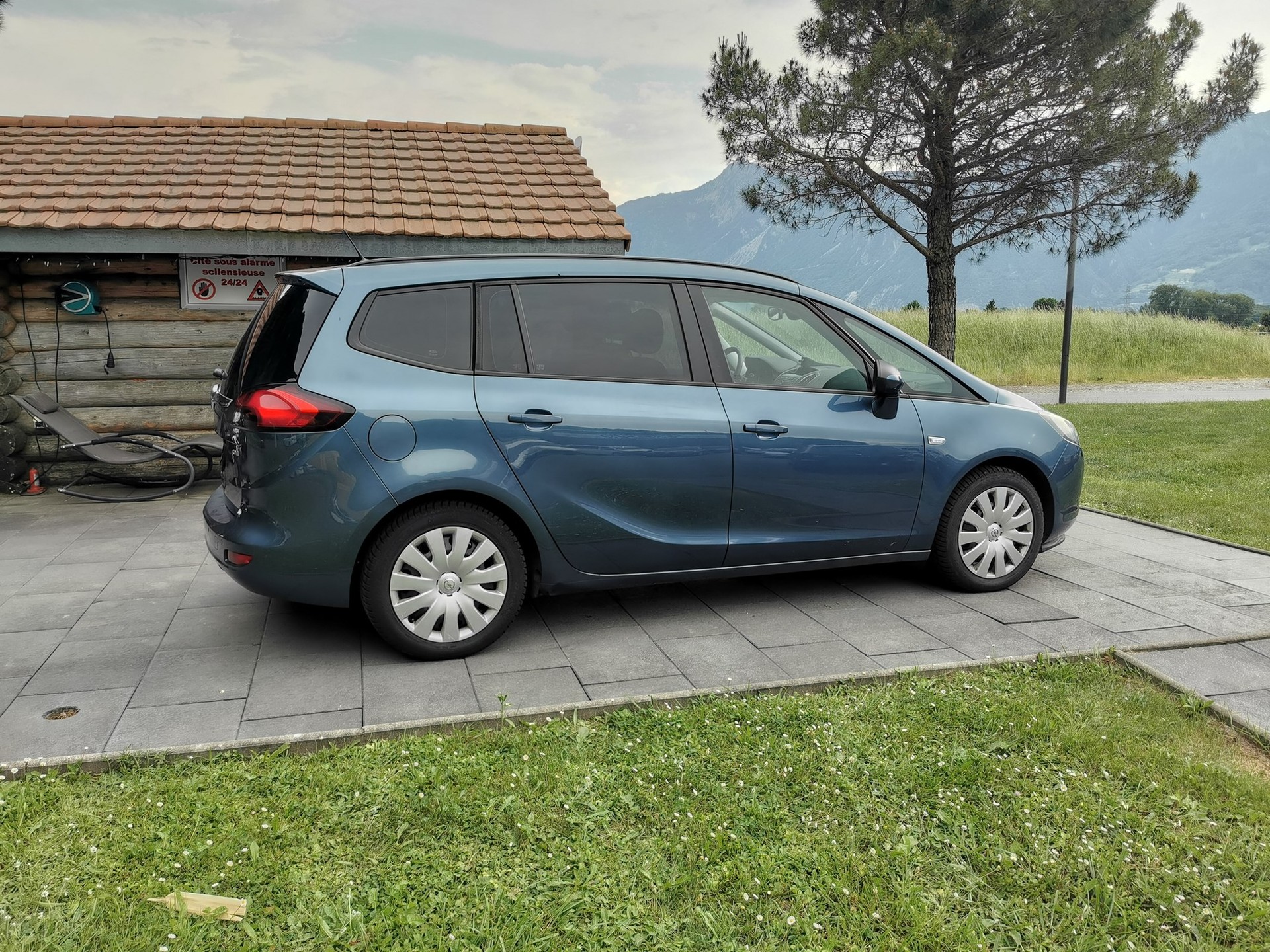 OPEL Zafira Tourer 2.0 CDTi Cosmo Automatic-image-2