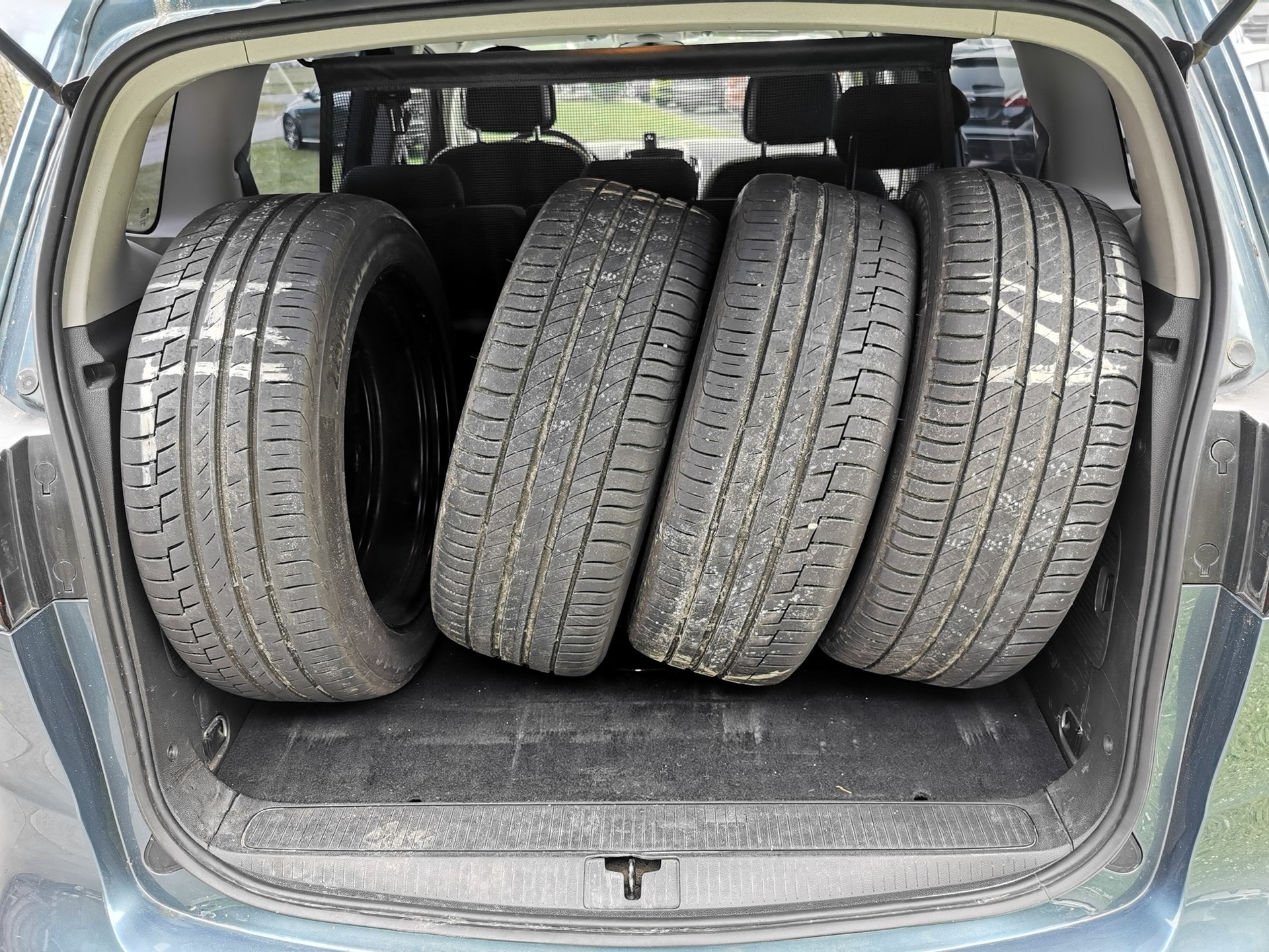 OPEL Zafira Tourer 2.0 CDTi Cosmo Automatic-image-15