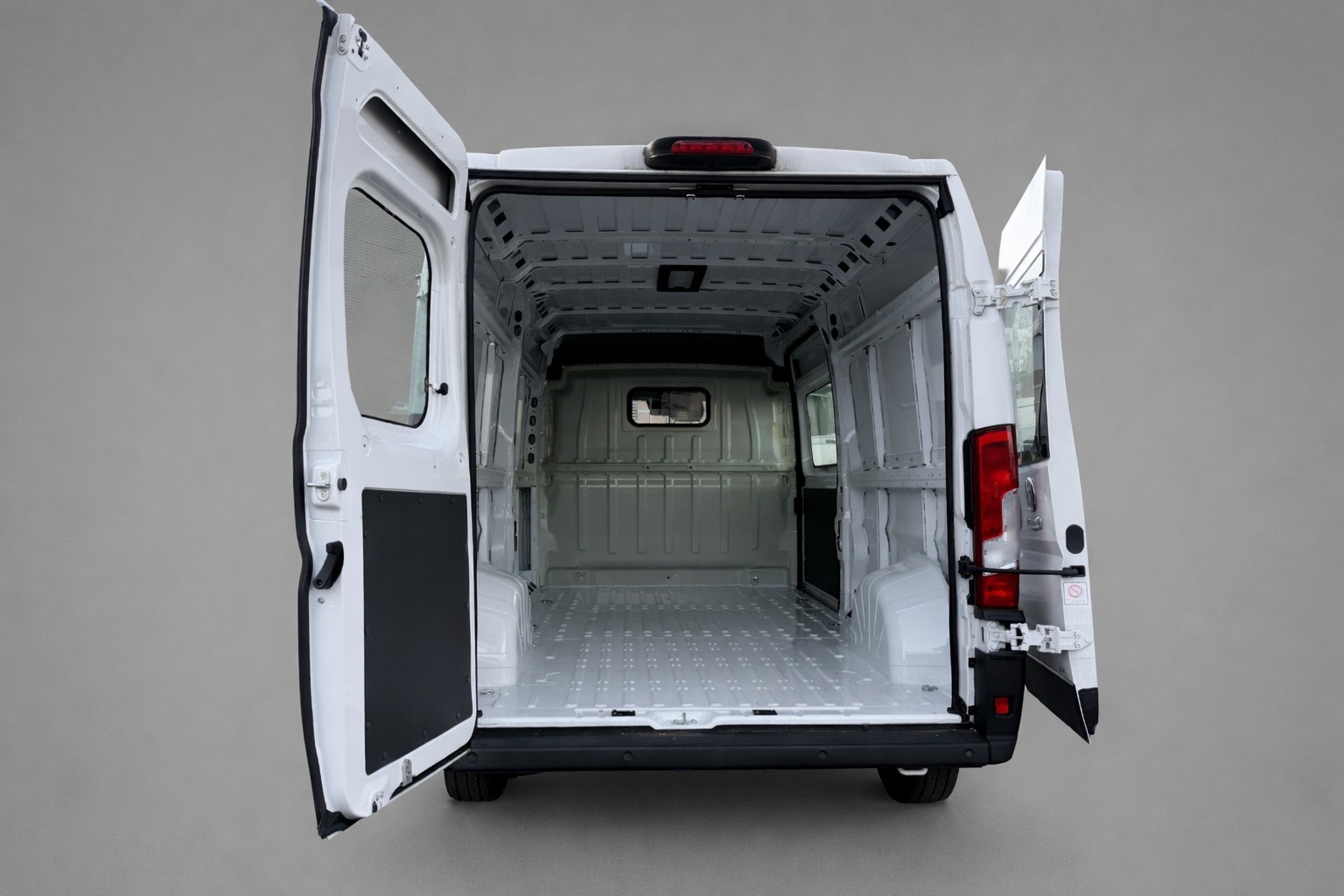 FIAT E-Ducato 35 47kWh L3H2-image-4