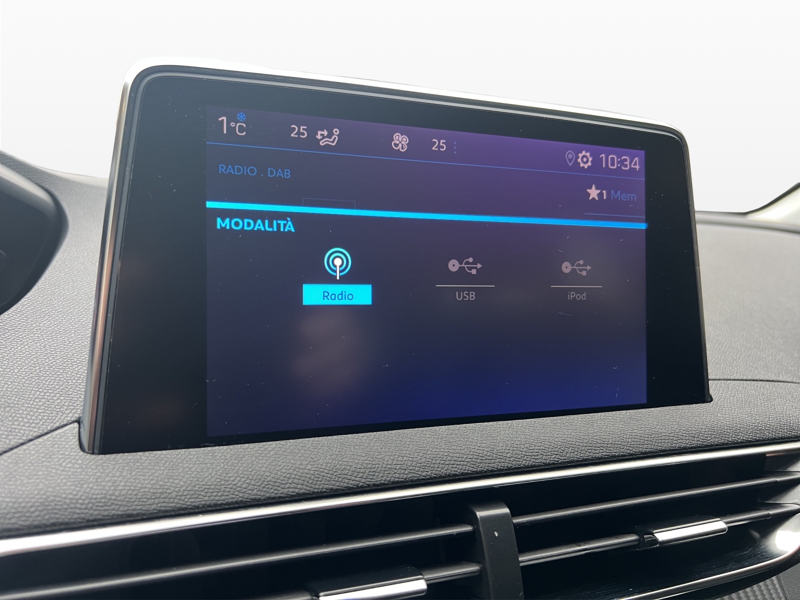 PEUGEOT 5008 1.5 BlueHDi Active Pack EAT8-image-13