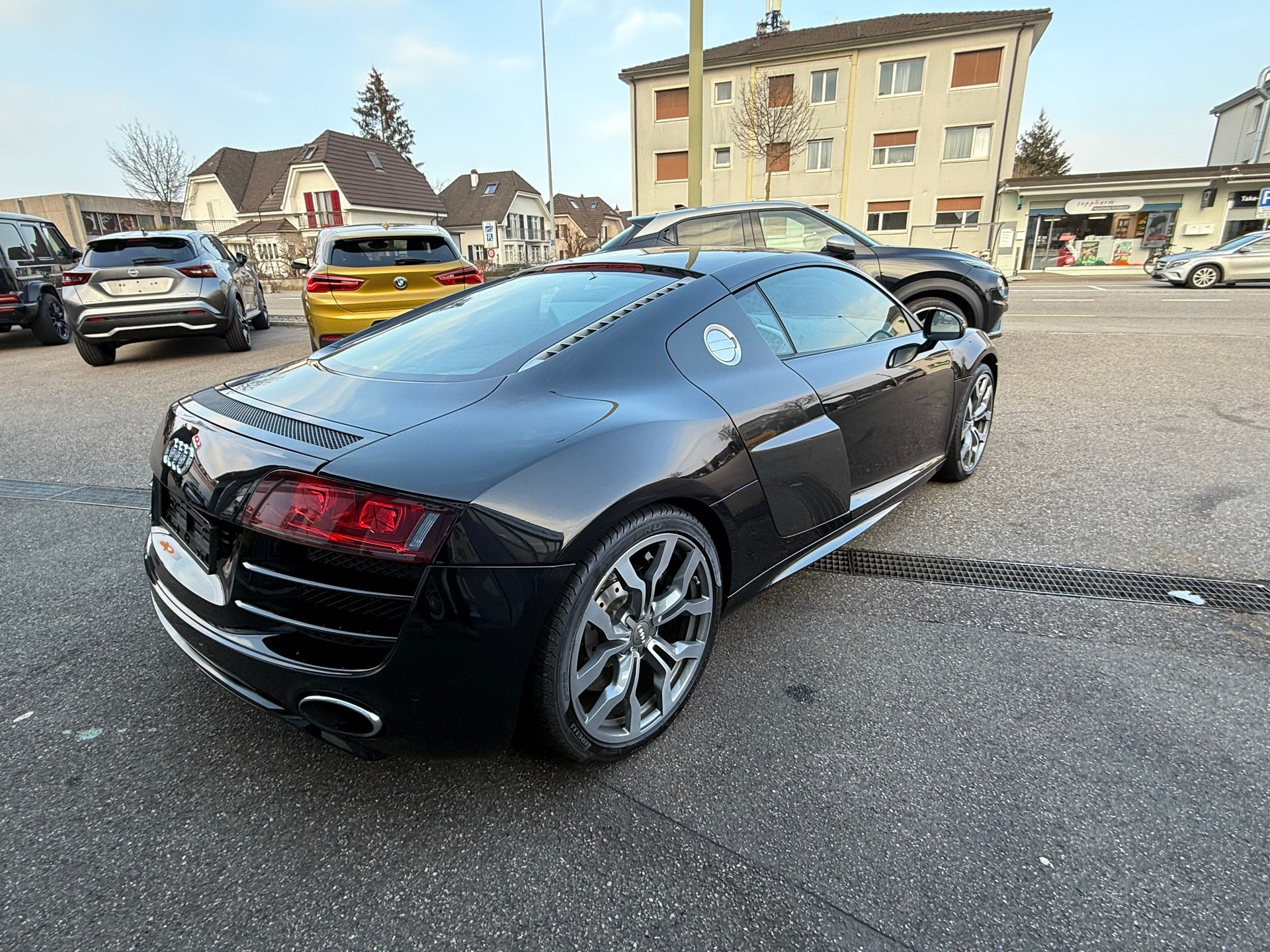 AUDI R8 Coupé 5.2-image-15