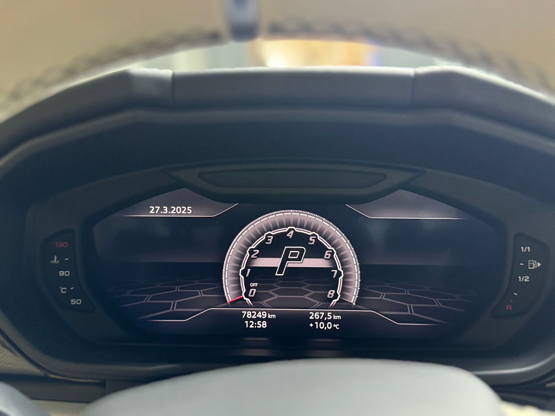 LAMBORGHINI Urus E-Gear-image-10