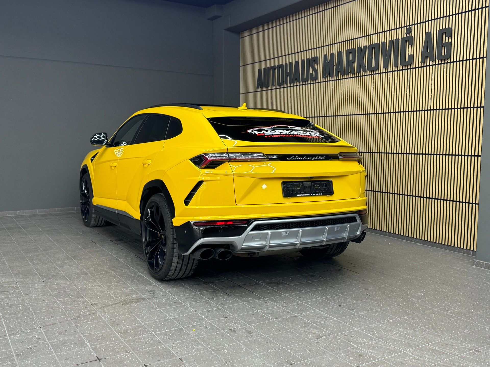 LAMBORGHINI Urus E-Gear-image-4