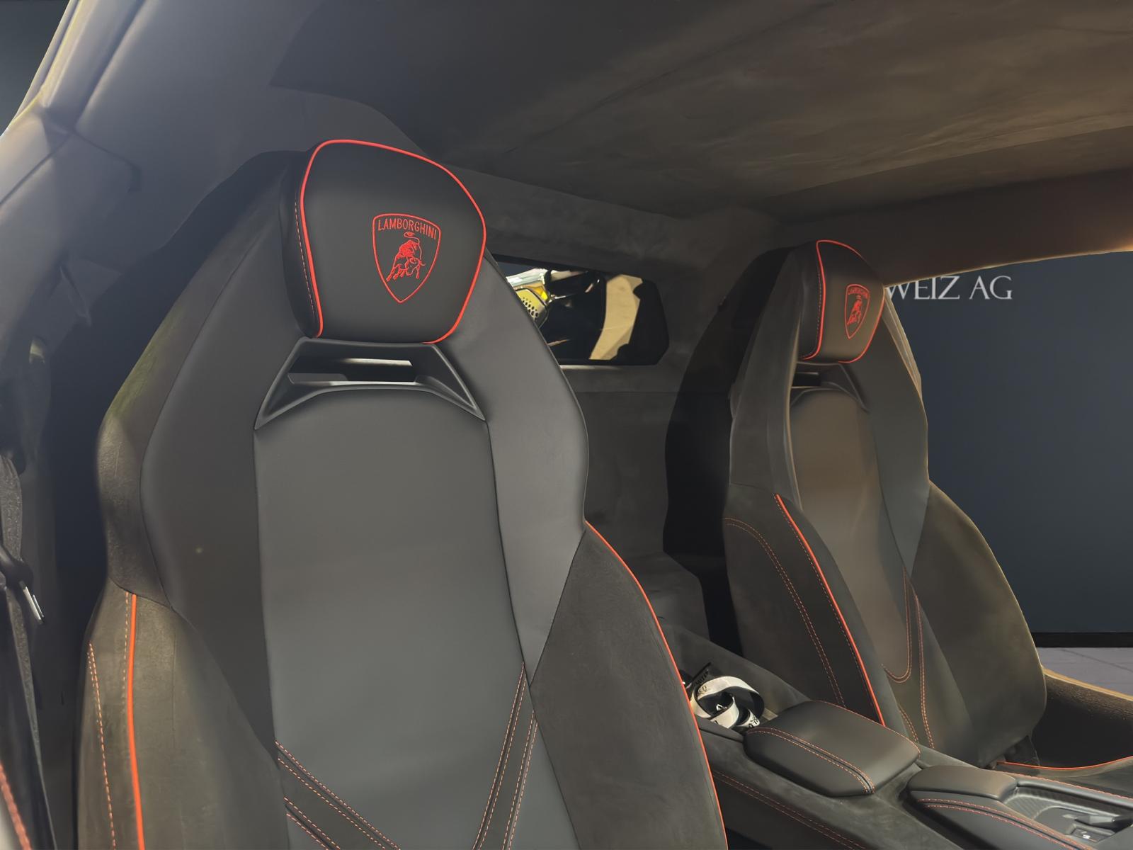 LAMBORGHINI Revuelto 6.5 V12 HPEV/P. Display/Lift/Cam/Carbon-image-9