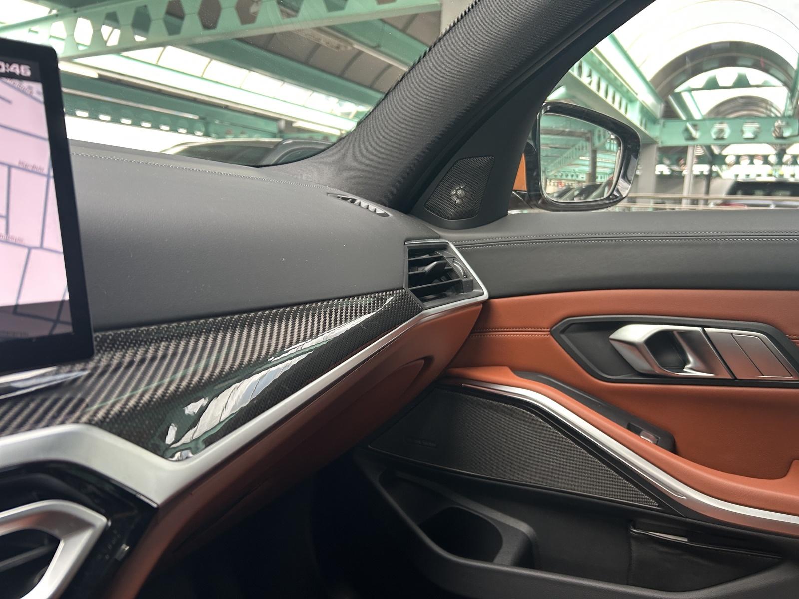 BMW M3 Competition xDrive Touring-image-17