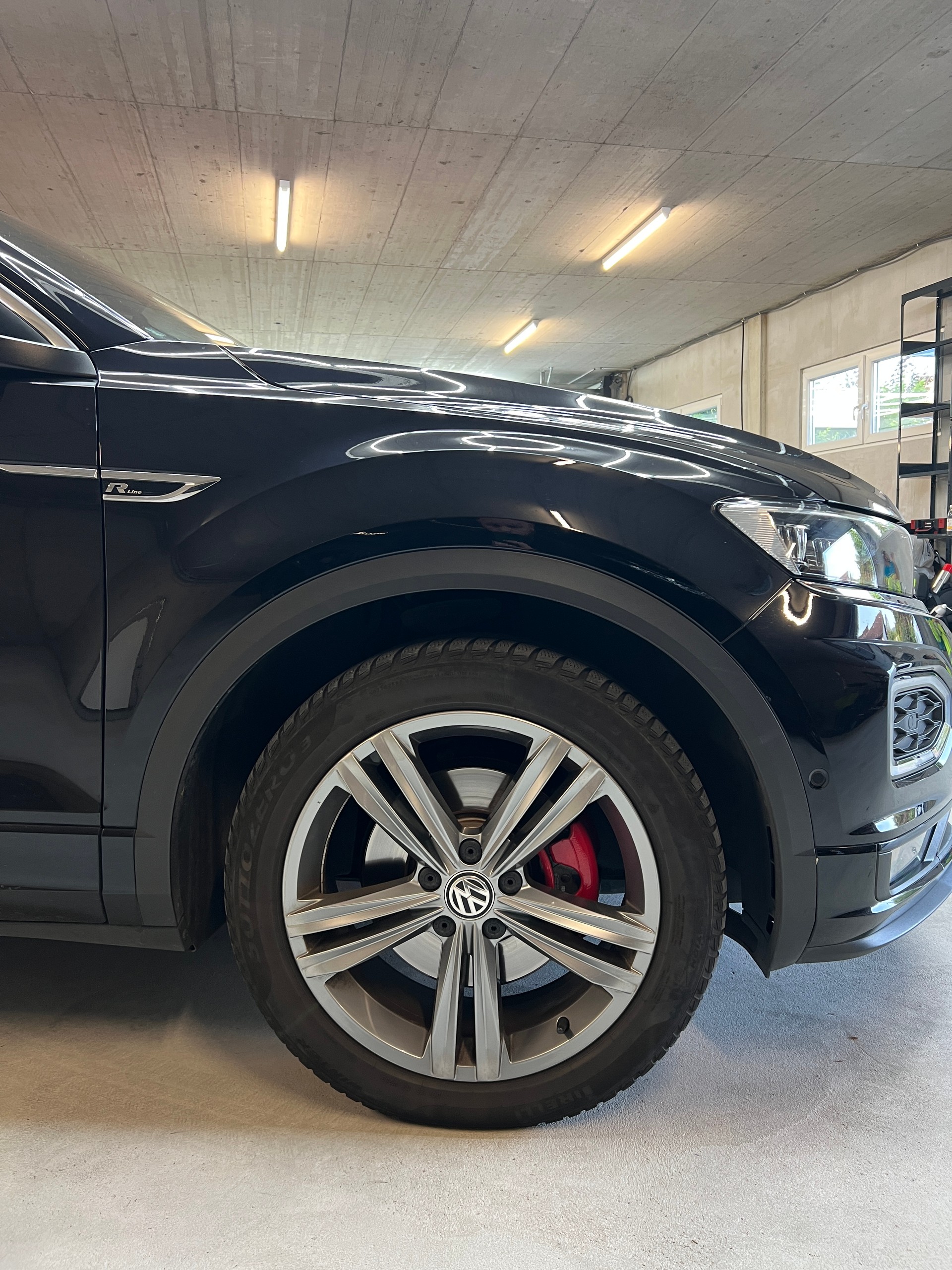 VW T-Roc 2.0 TSI Sport R-Line DSG 4M-image-7