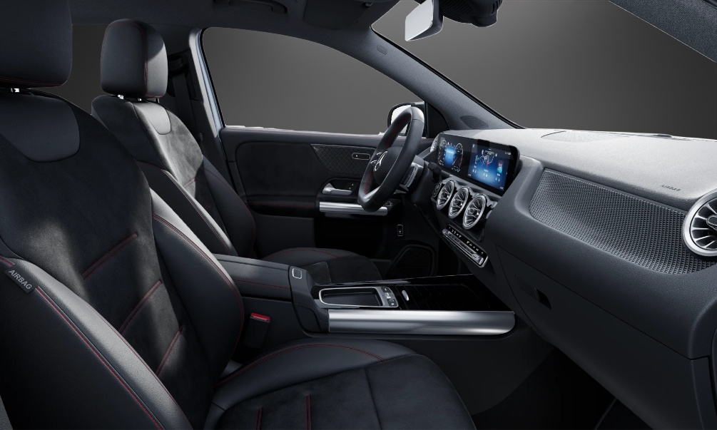 MERCEDES-BENZ GLA 200 7G-DCT-image-8