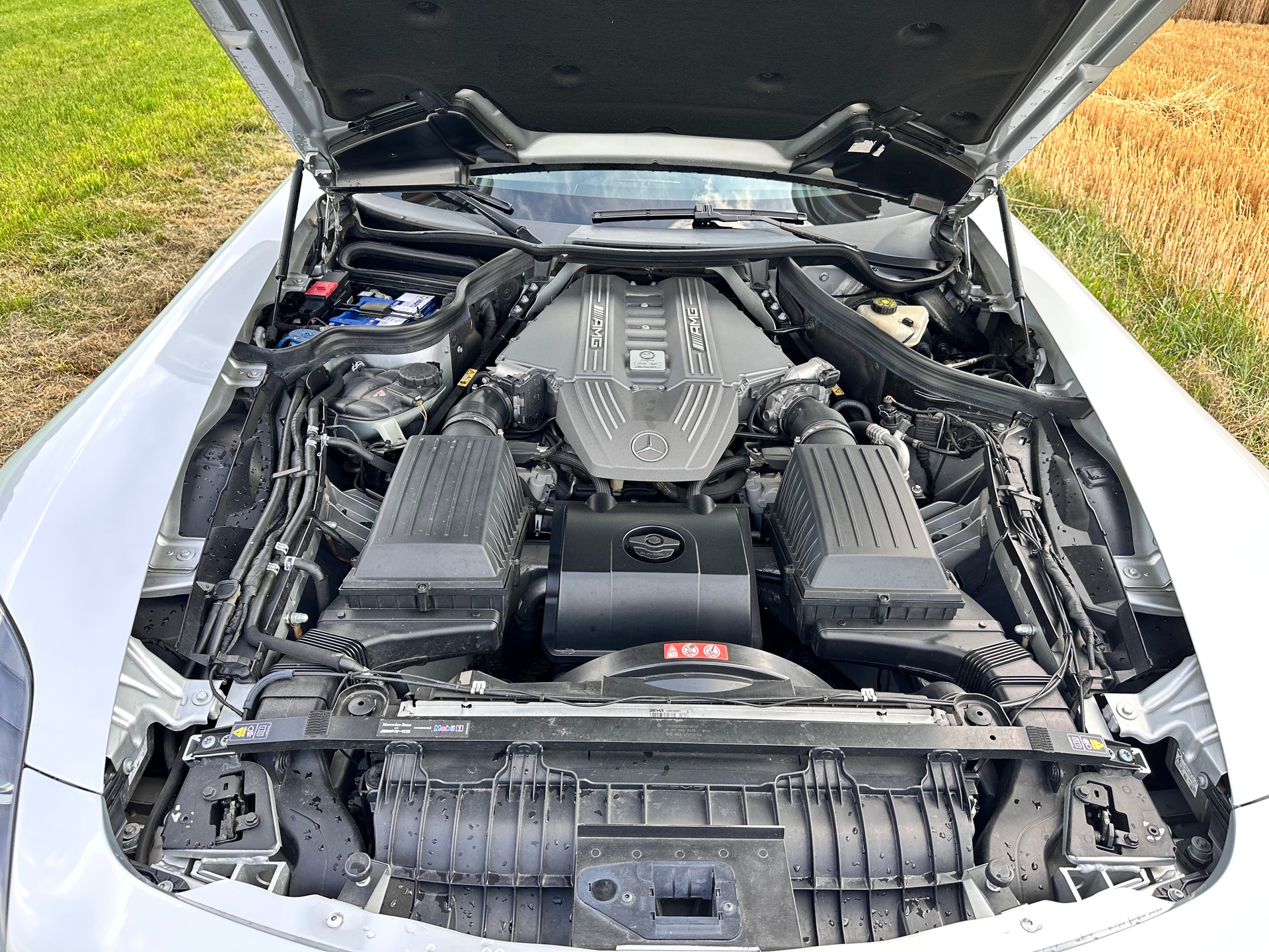 MERCEDES-BENZ SLS 63 AMG Speedshift-image-15
