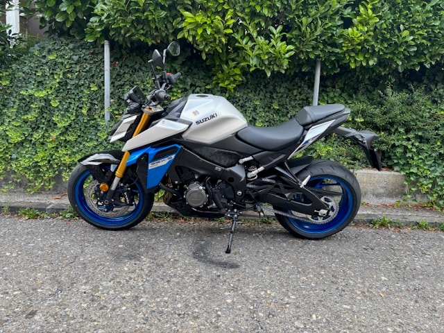 SUZUKI GSX-S 1000