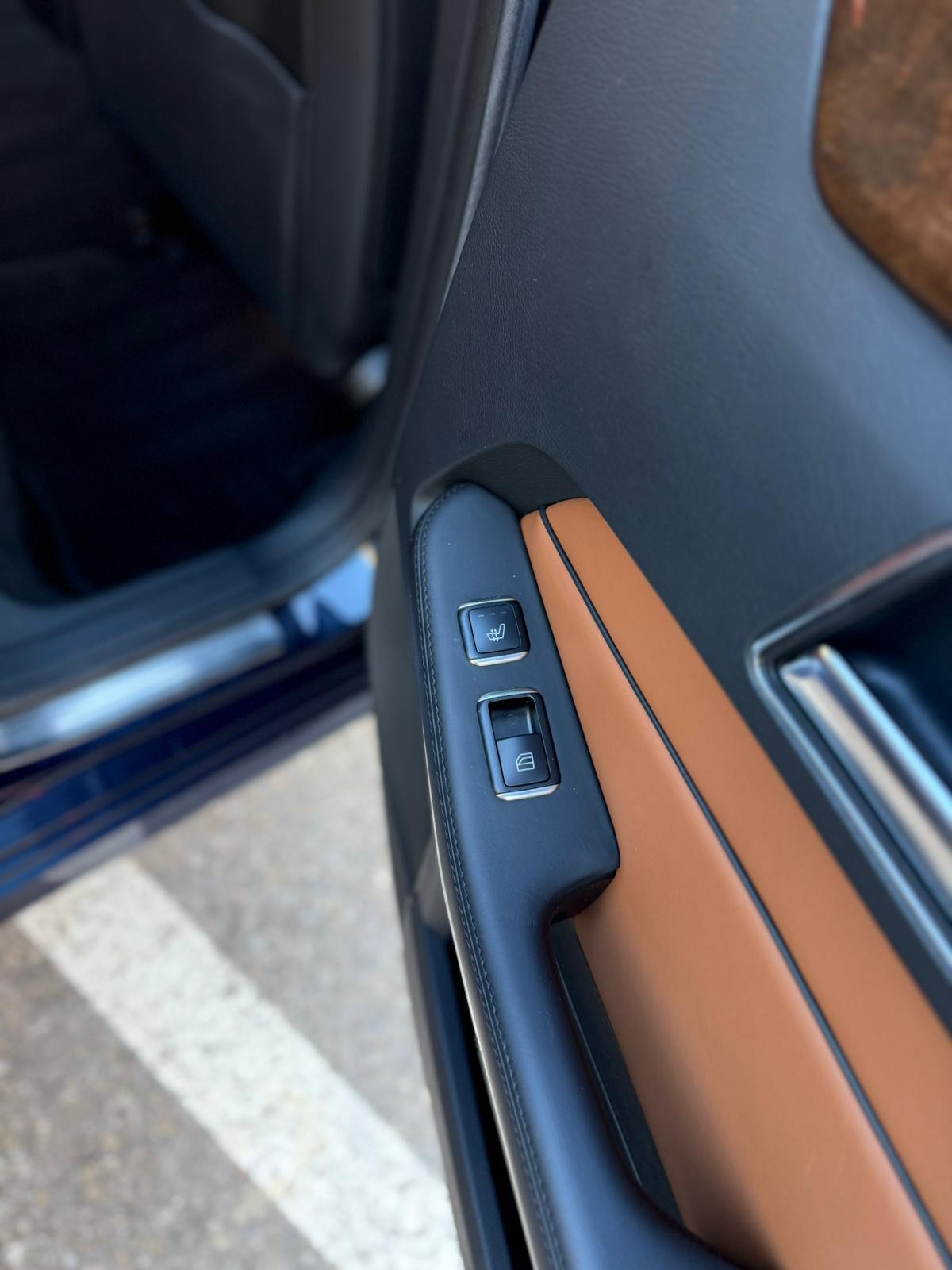 MERCEDES-BENZ E 400 Avantgarde 4Matic 7G-Tronic-image-12