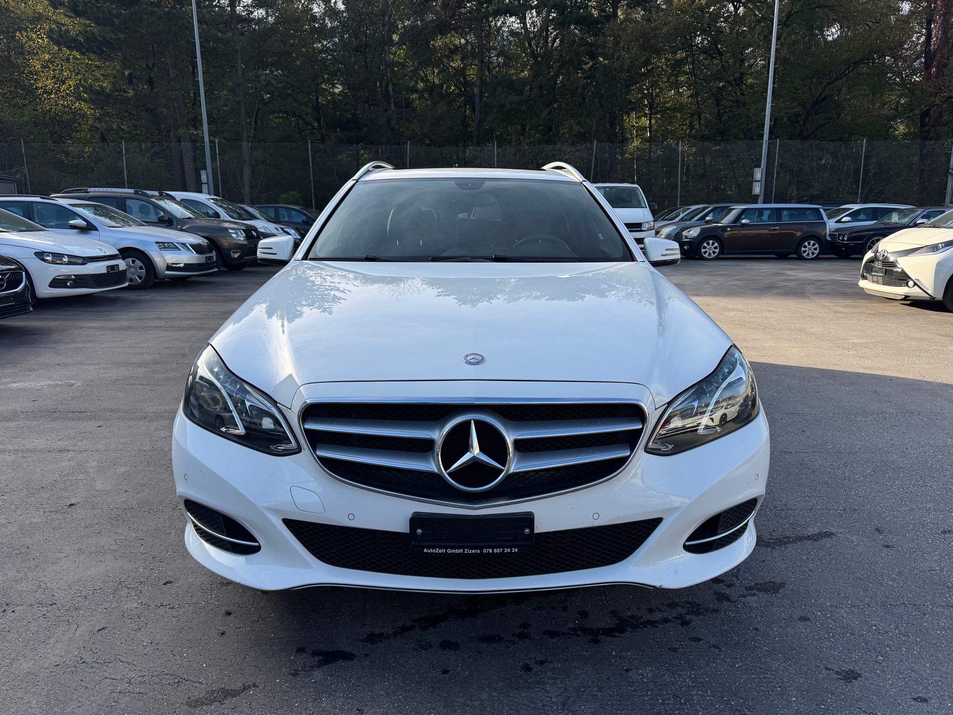 MERCEDES-BENZ E 200 7G-Tronic-image-0