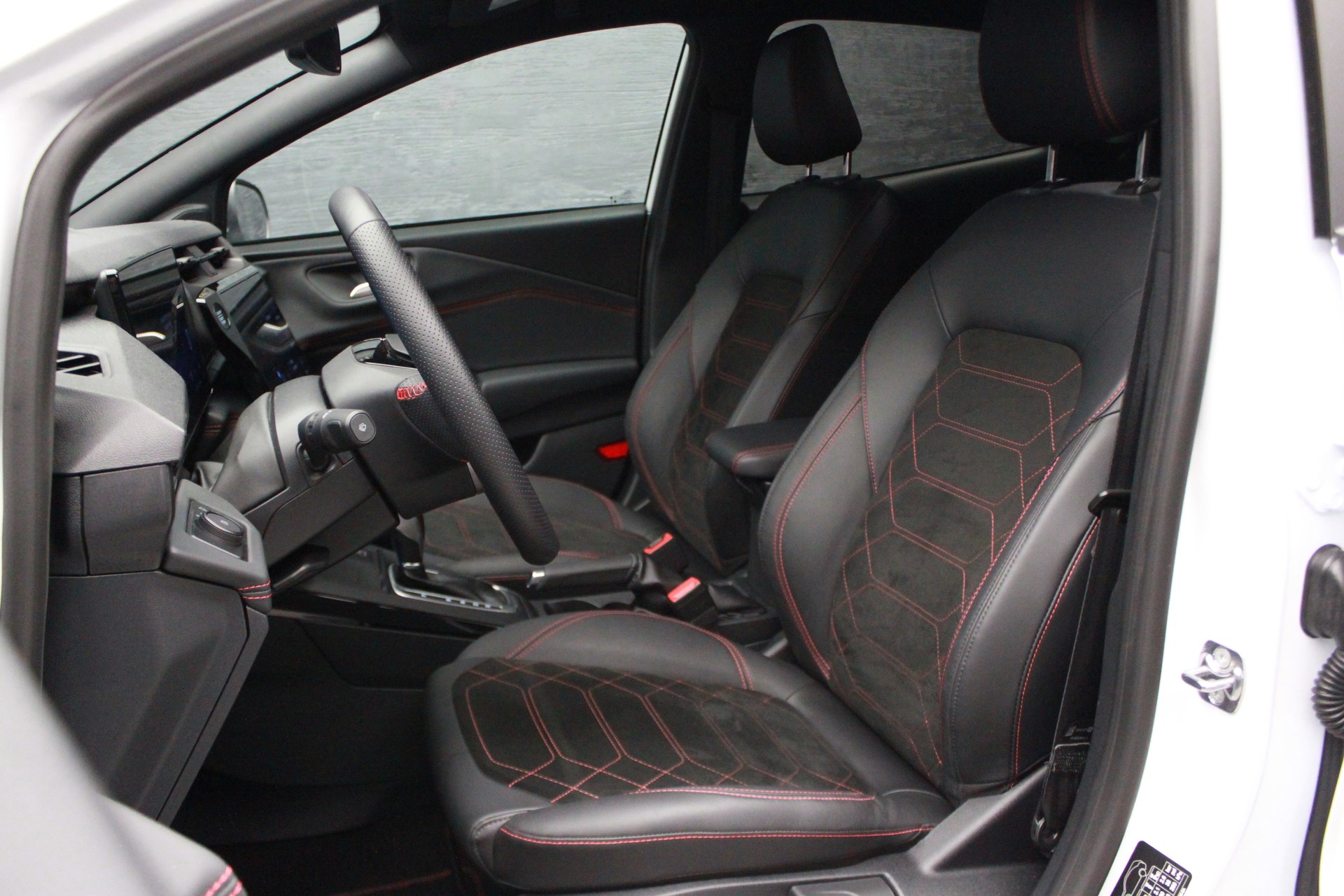 FORD Puma 1.0 MHEV ST-Line X Automat-image-14