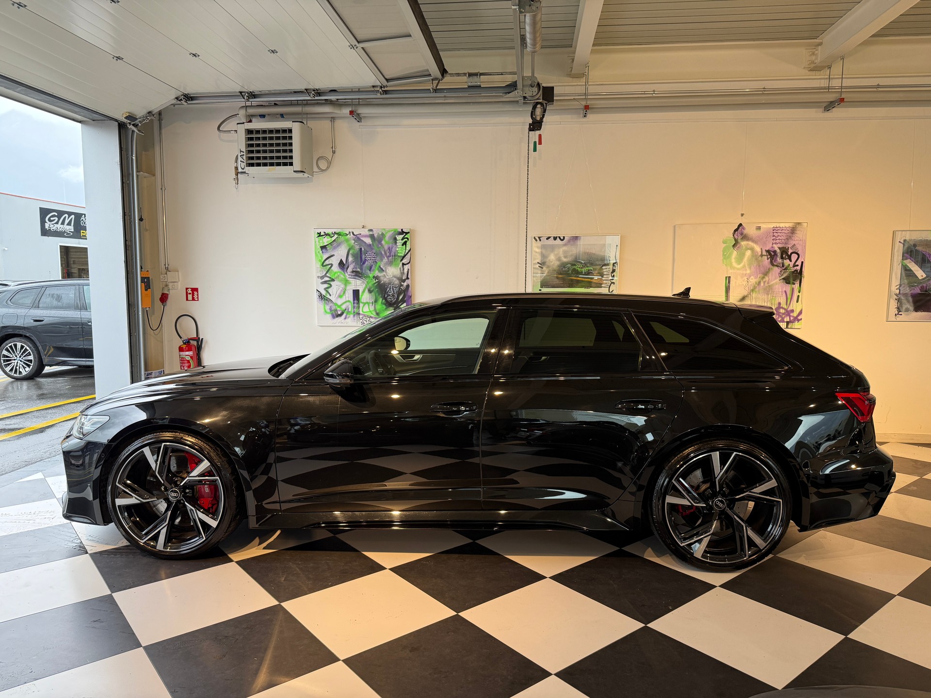 AUDI RS6 Avant 4.0 TFSI V8 quattro-image-1