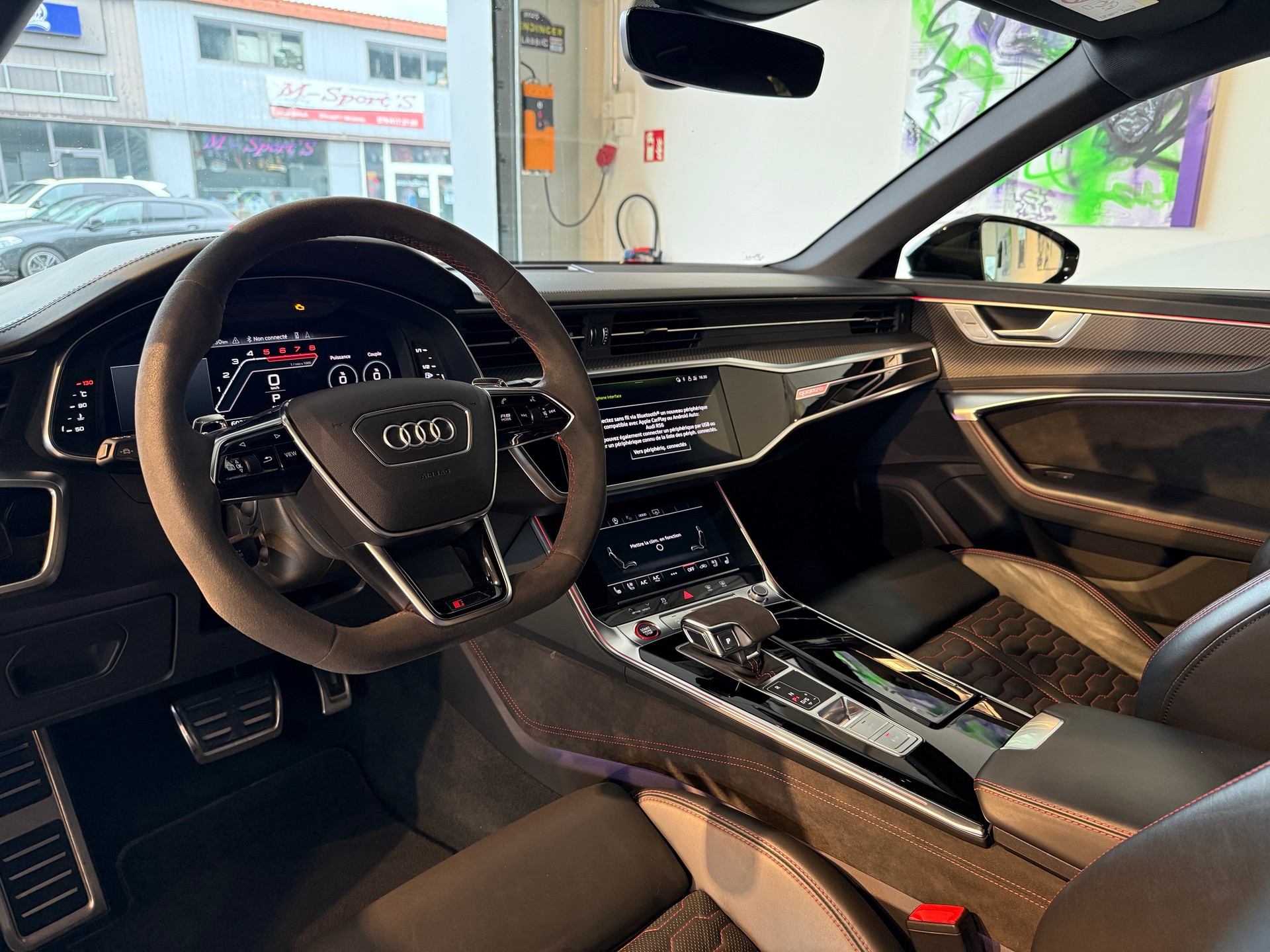 AUDI RS6 Avant 4.0 TFSI V8 quattro-image-8