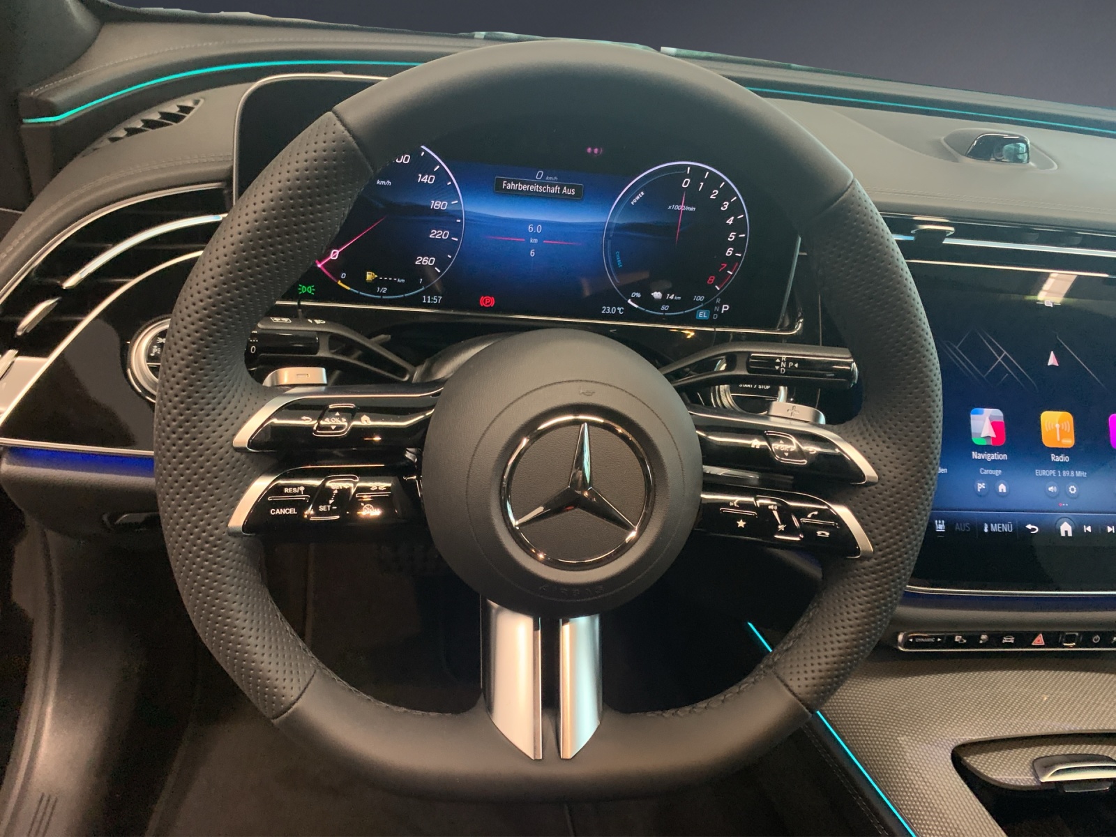 MERCEDES-BENZ E 400e 4MATIC Berline EQ Hybrid-image-9