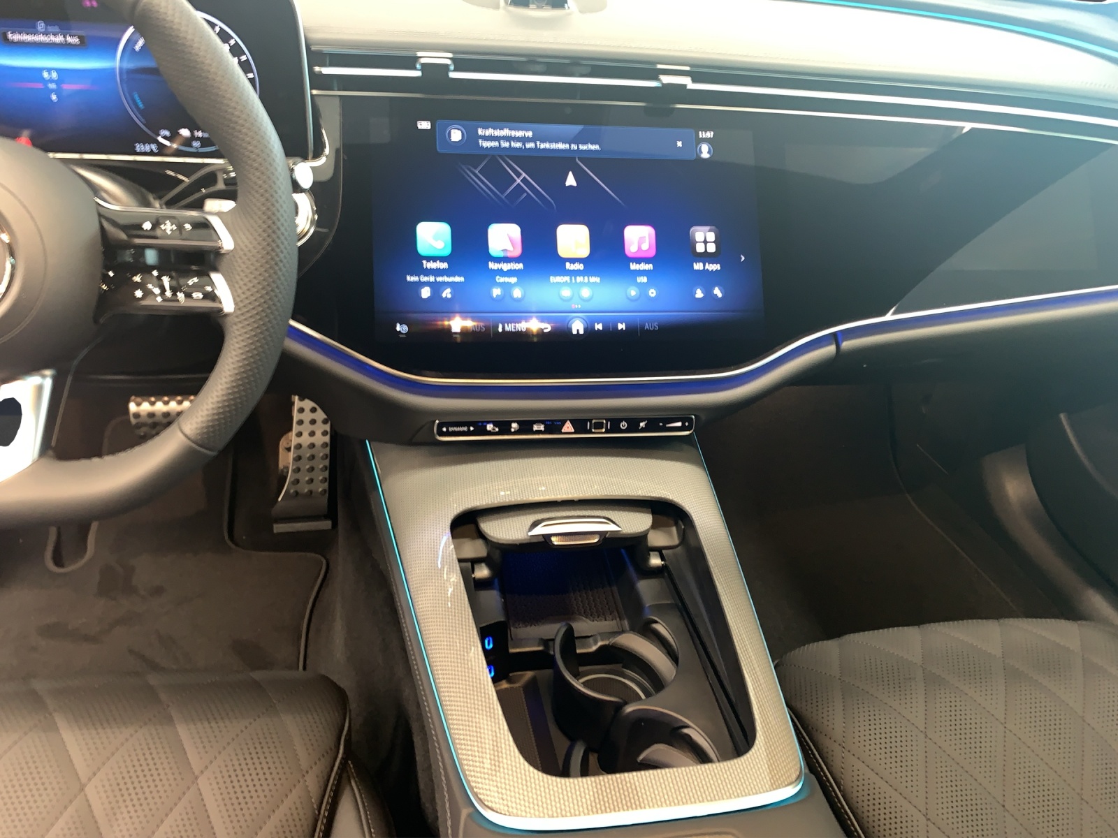 MERCEDES-BENZ E 400e 4MATIC Berline EQ Hybrid-image-8