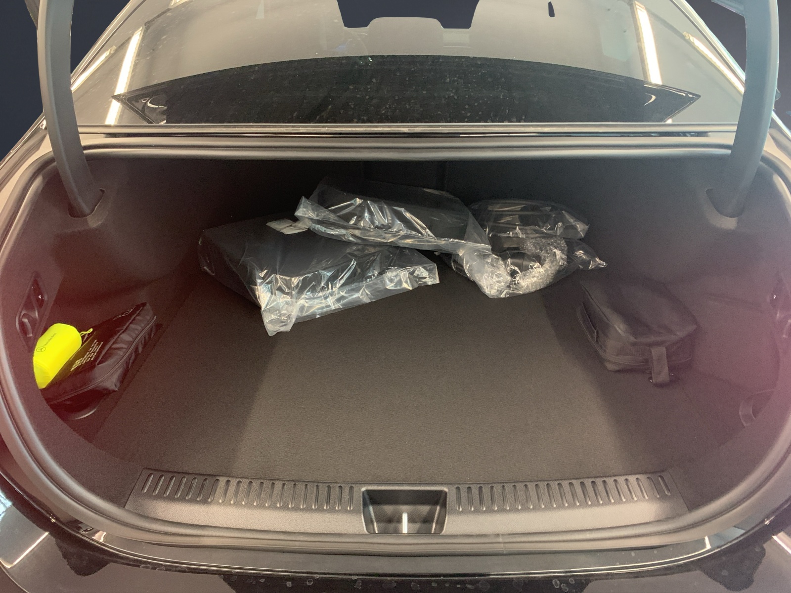 MERCEDES-BENZ E 400e 4MATIC Berline EQ Hybrid-image-11