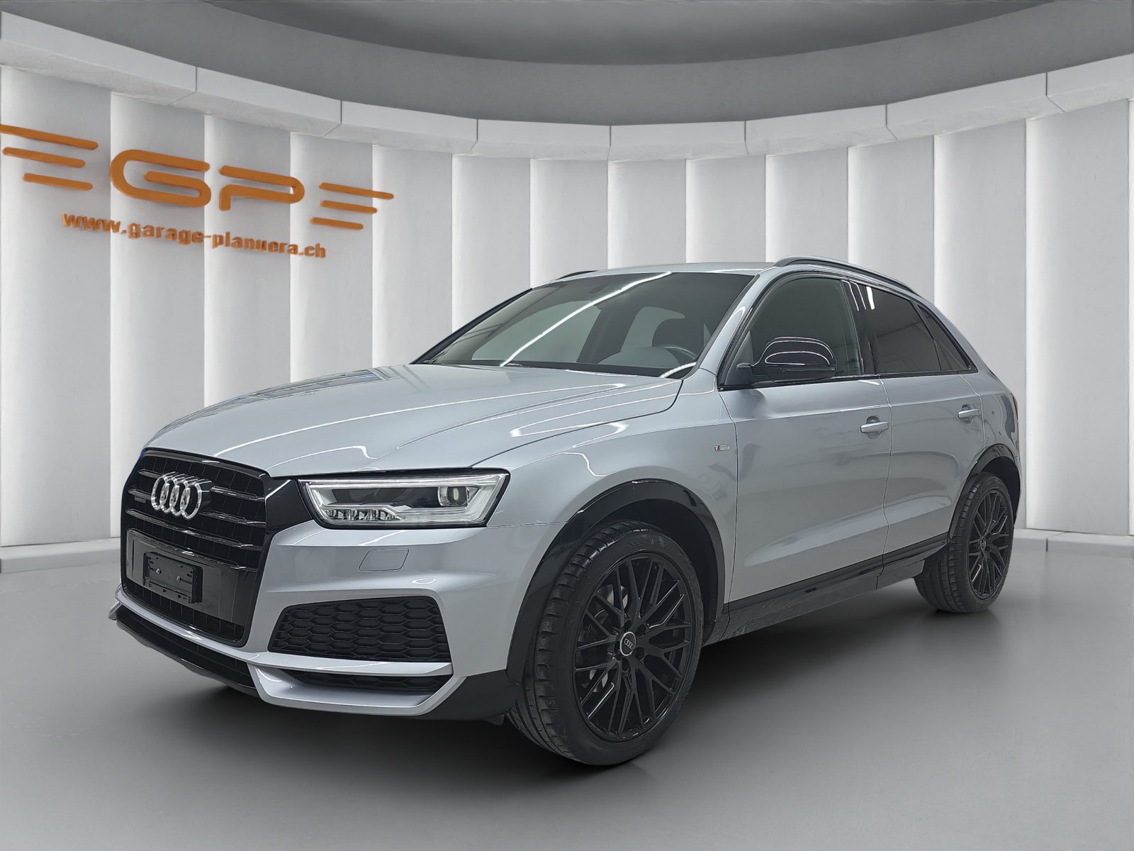 AUDI Q3 2.0 TFSI Sport quattro S-Tr.-image-0
