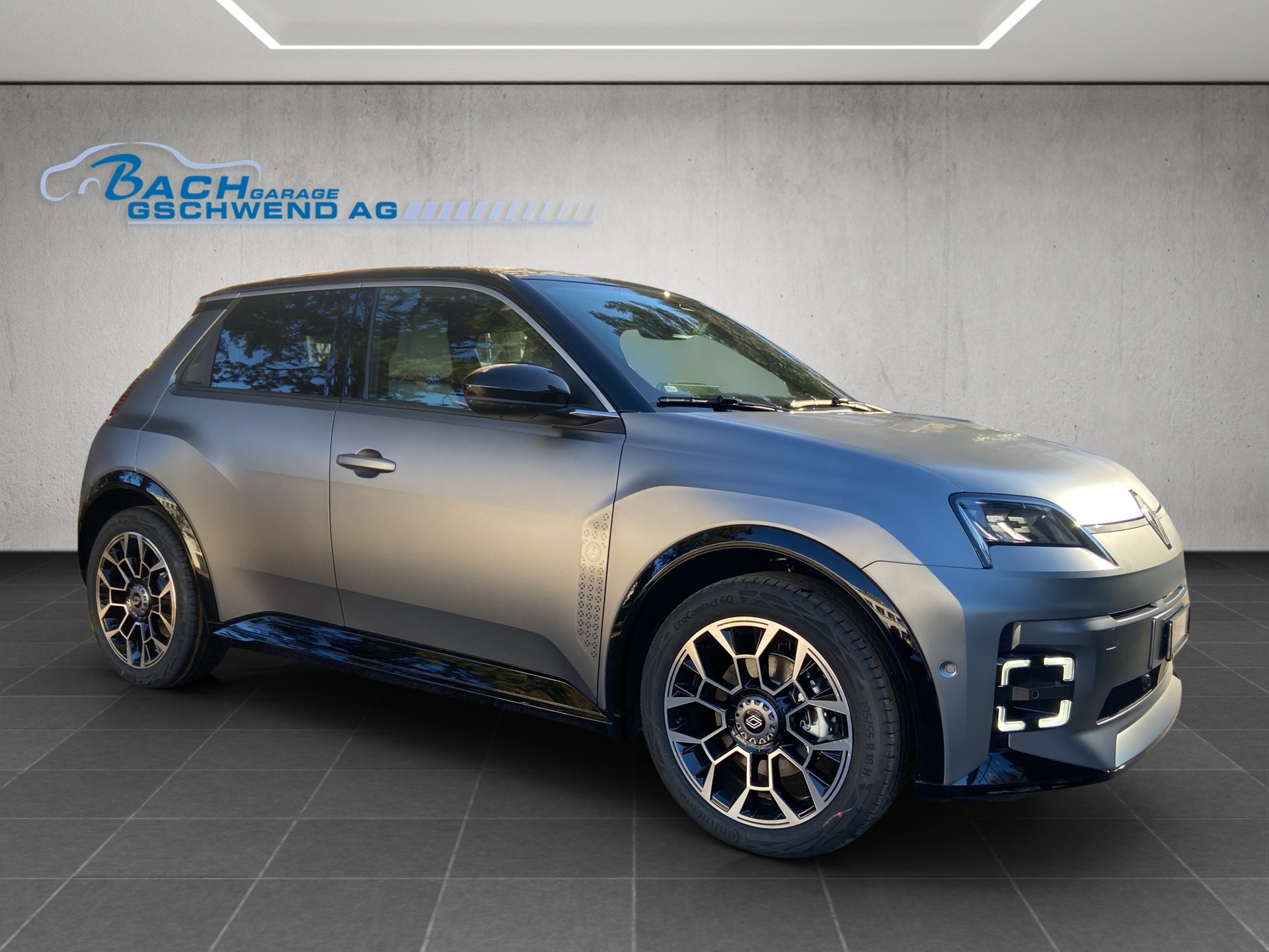 RENAULT R5 E-Tech Comfort Range 52 kWh Roland Garros-image-1