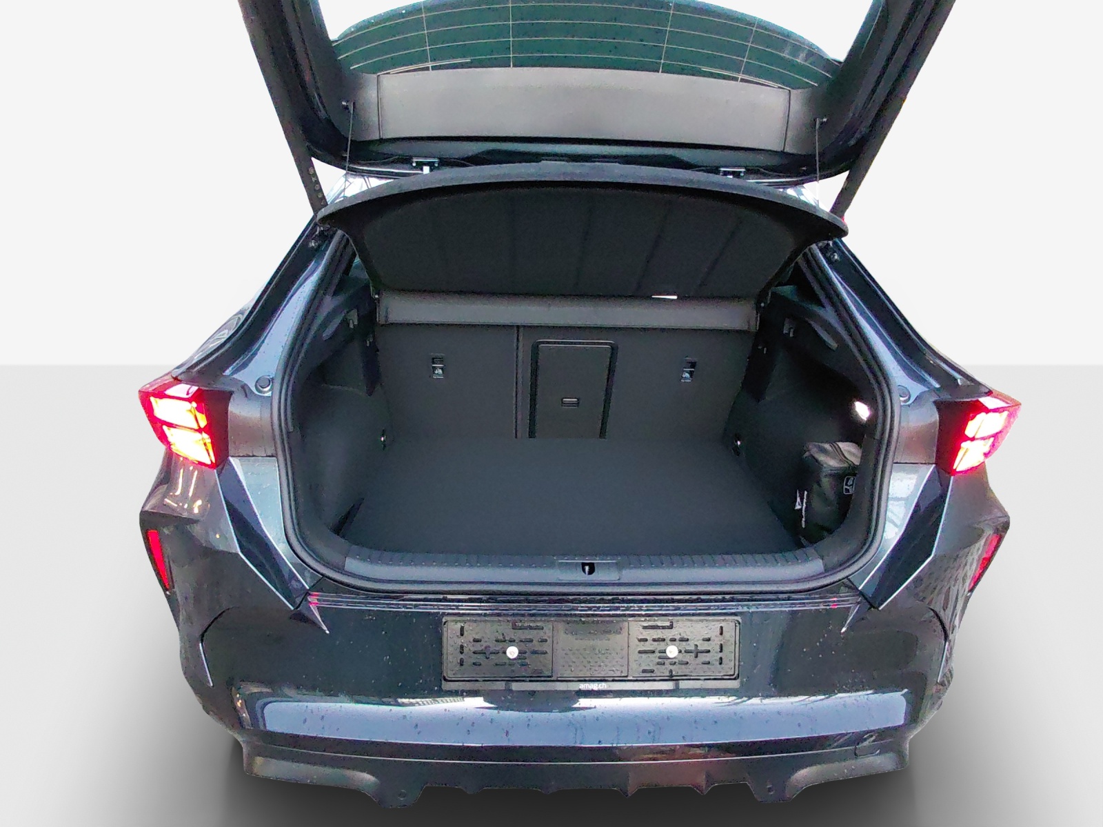CUPRA Formentor 1.5 e-HYBRID pHEV DSG-image-12
