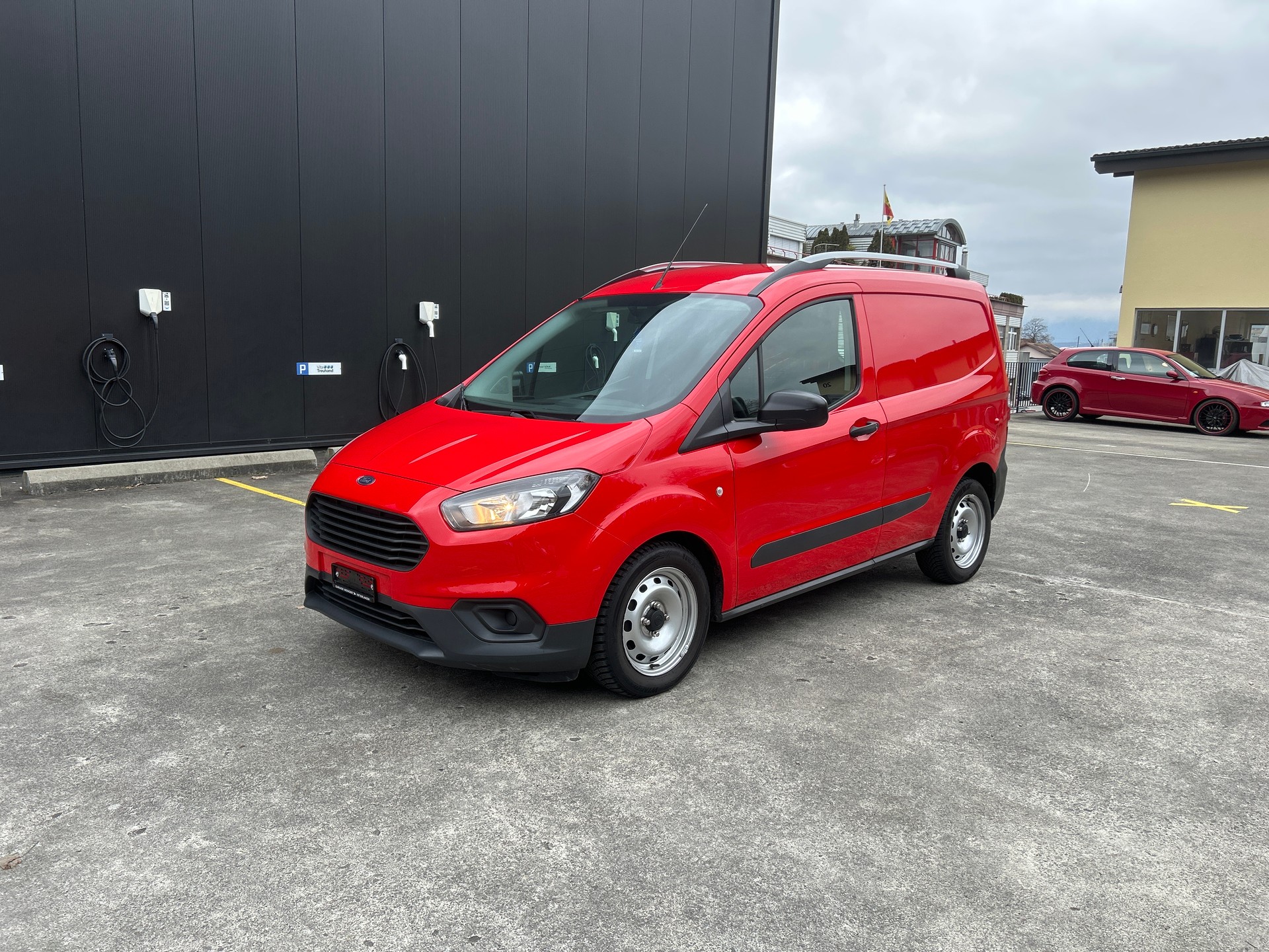 FORD Transit Courier Van 1.0 EcoBoost Basis-image-0