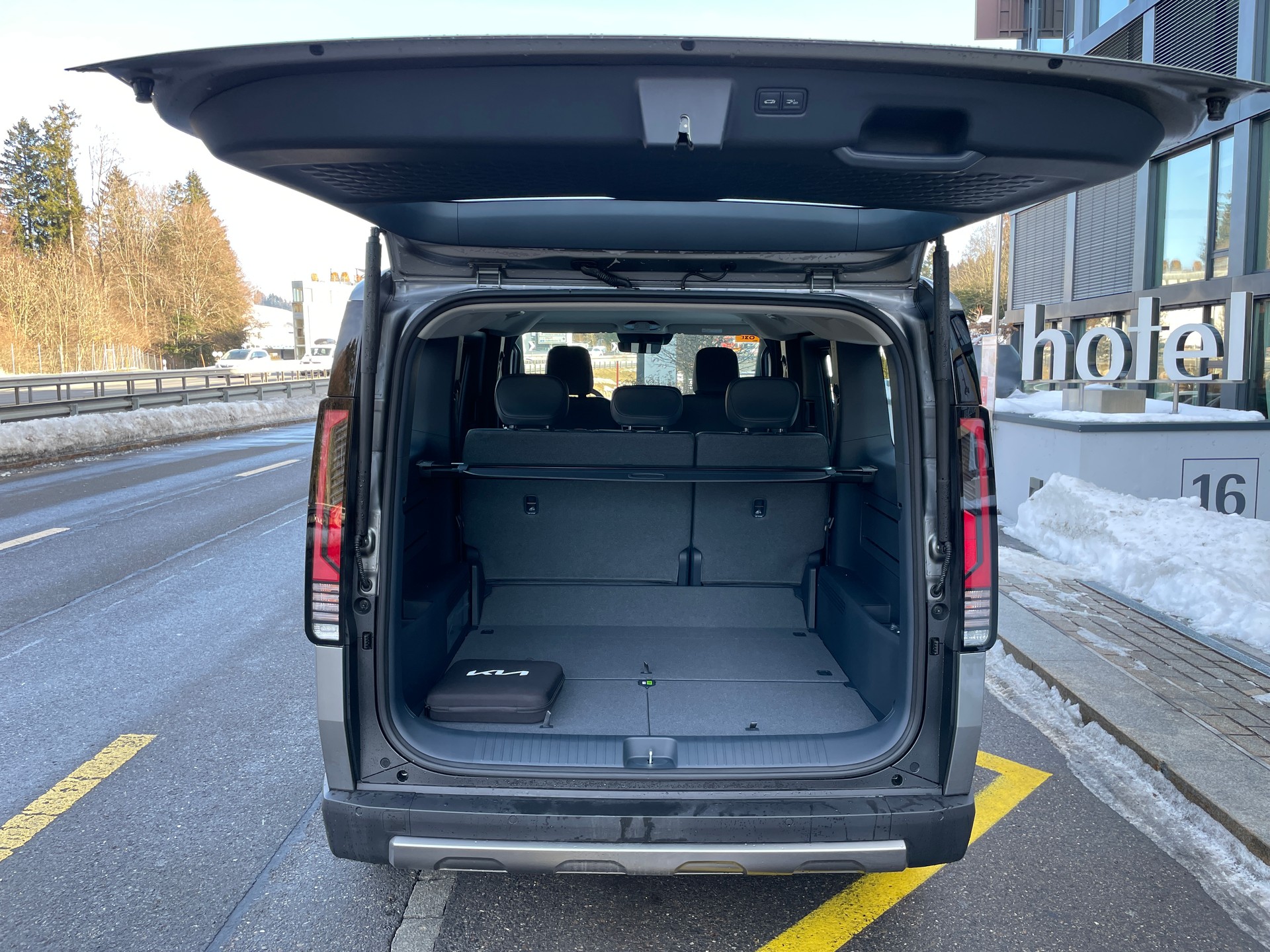 KIA PV5 71.2 kWh Elite mit Wärmepumpe, VOLLAUSSTATTUNG-image-7
