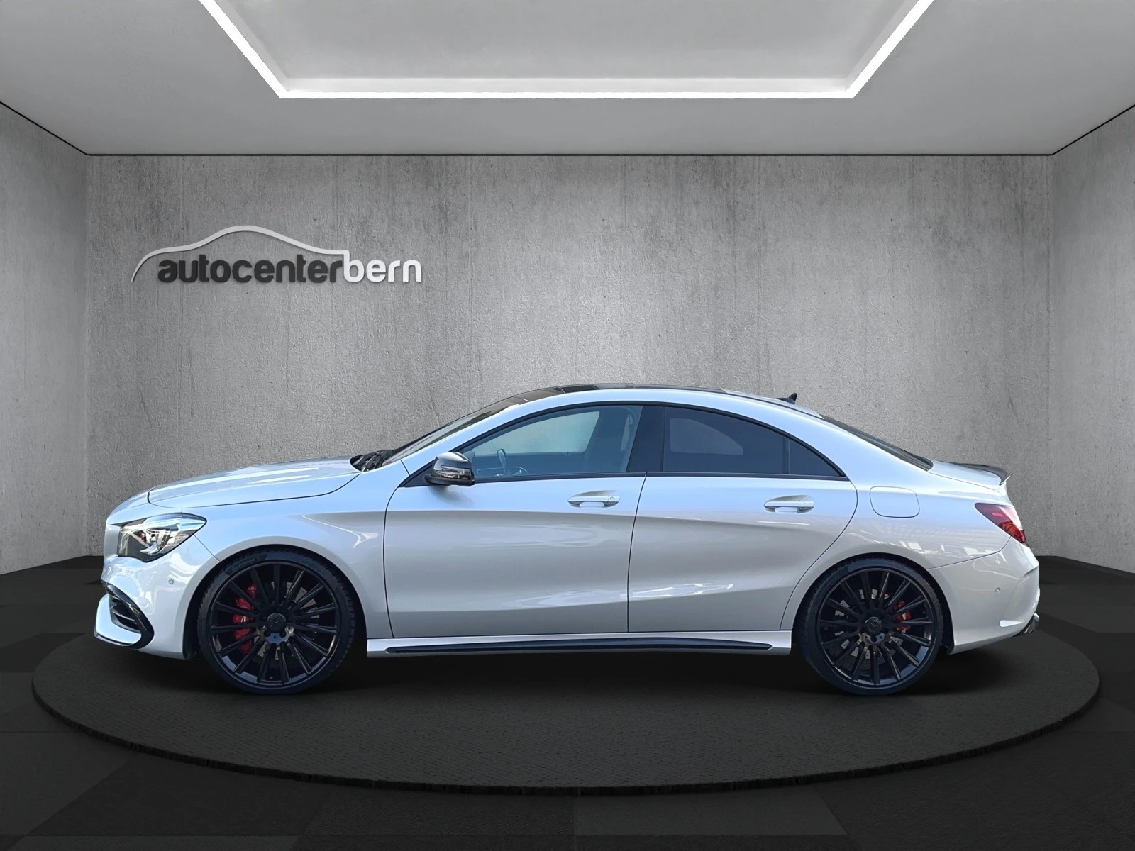 MERCEDES-BENZ CLA 45 AMG 4Matic Speedshift-image-3