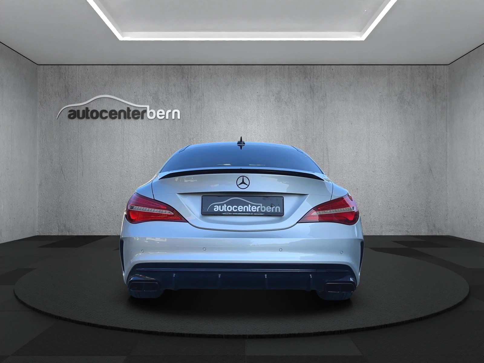 MERCEDES-BENZ CLA 45 AMG 4Matic Speedshift-image-5
