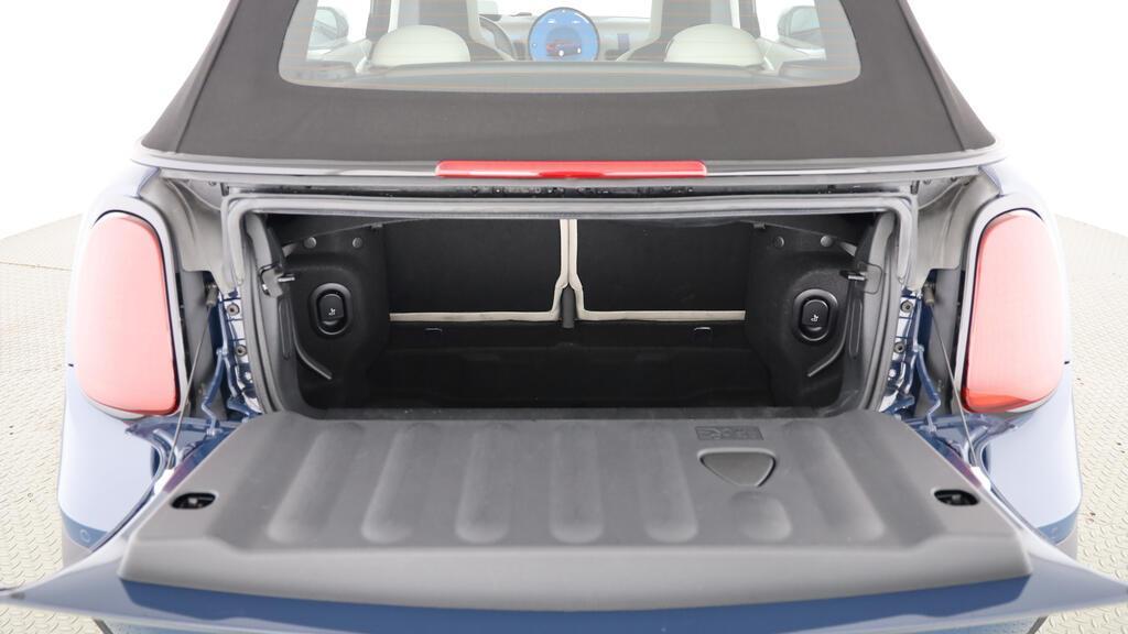 MINI Cooper S Cabrio-image-18