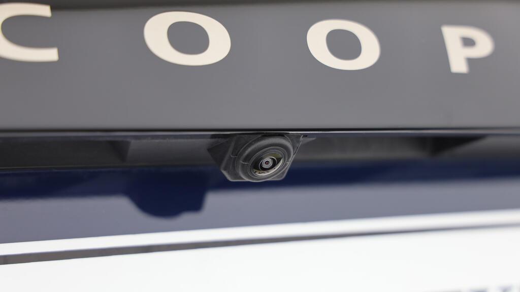 MINI Cooper S Cabrio-image-15