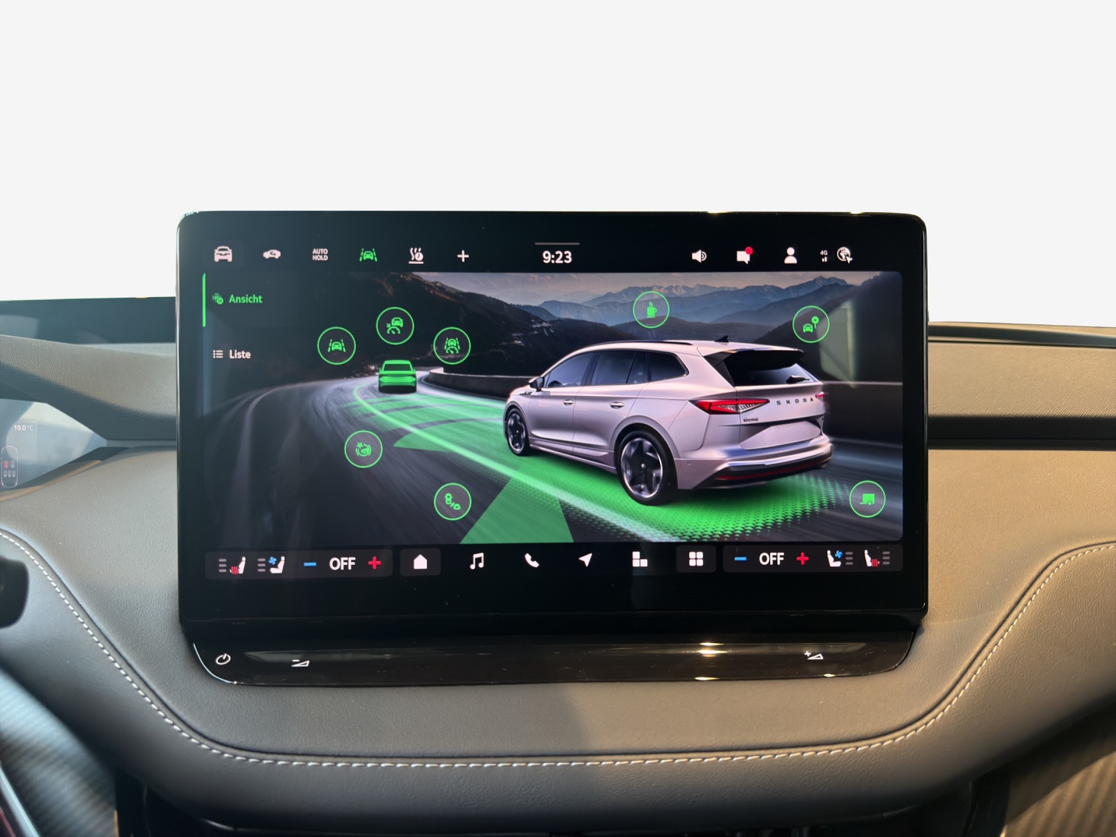 SKODA Enyaq RS 85x 4x4-image-15