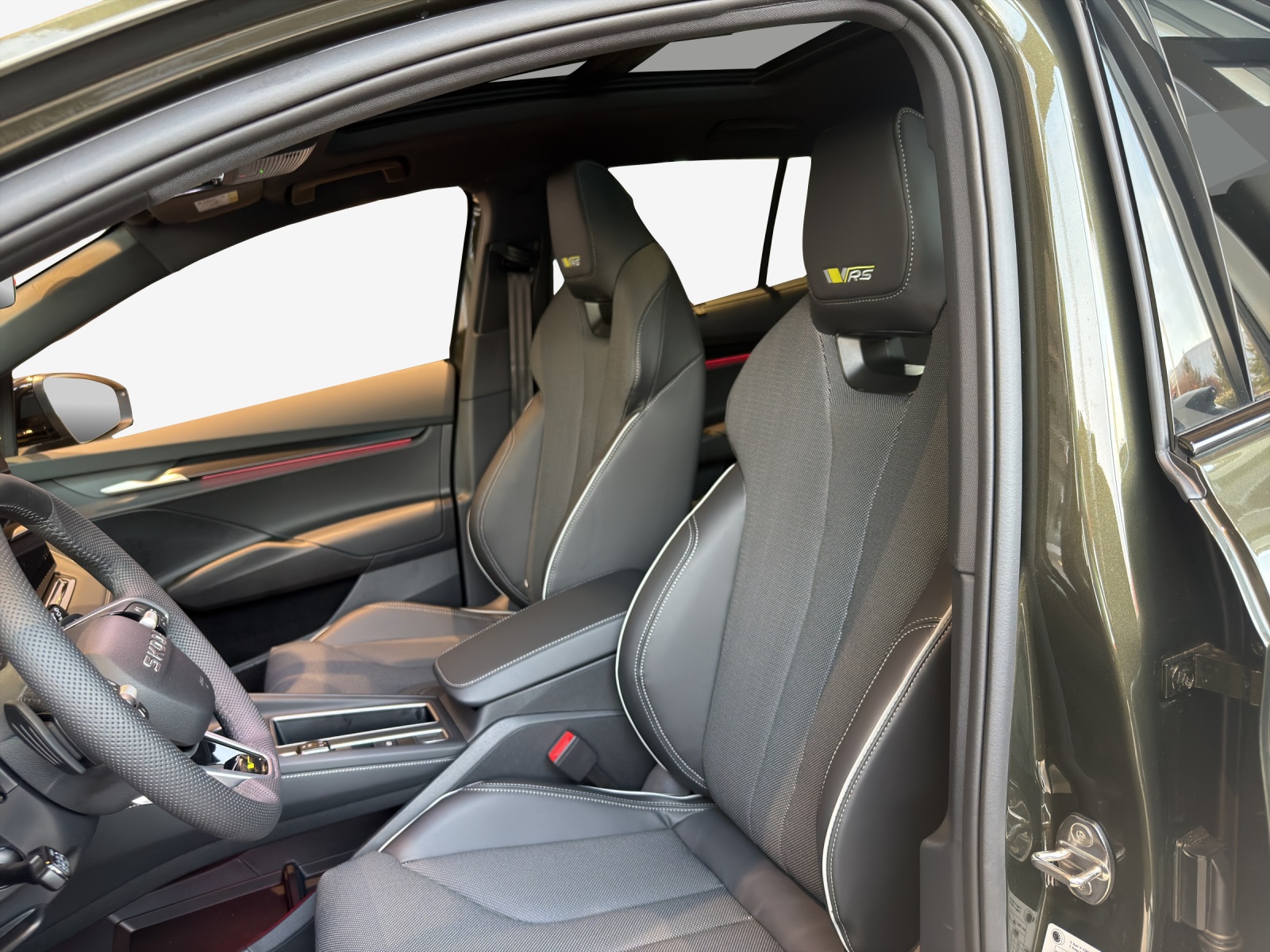 SKODA Enyaq RS 85x 4x4-image-7