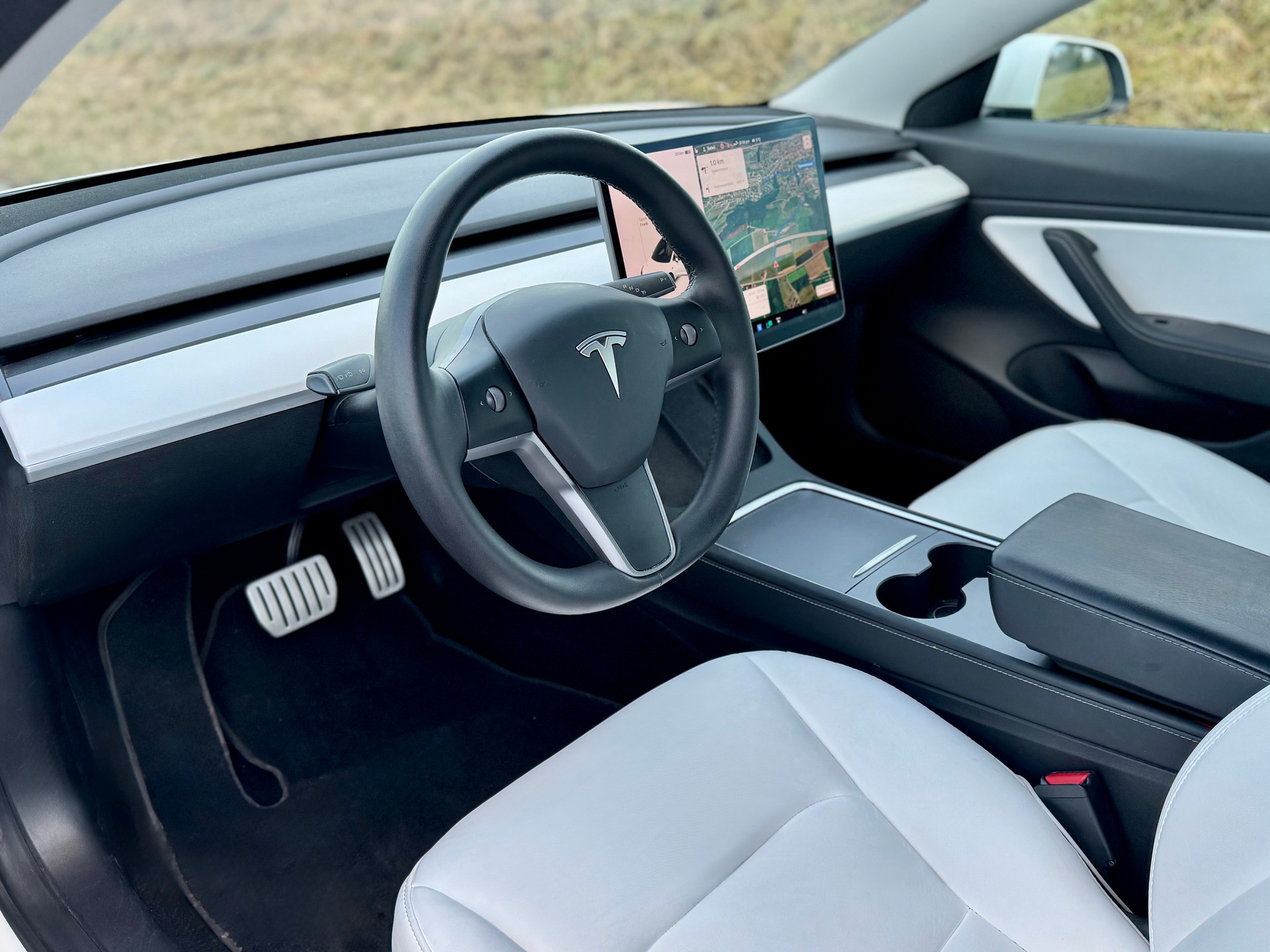 TESLA Model 3 Performance Dual Motor AWD-image-4