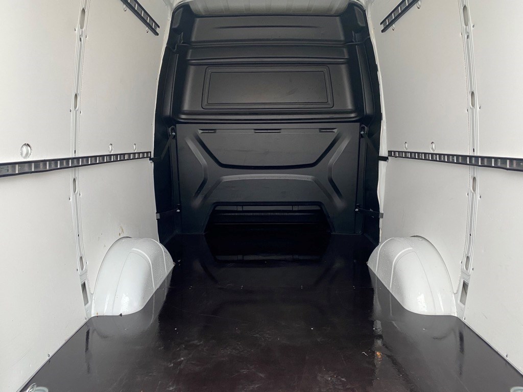IVECO DAILY 35 S 14 L3H2 6 Plätze mit Anhängerkupplung 3.5t-image-5