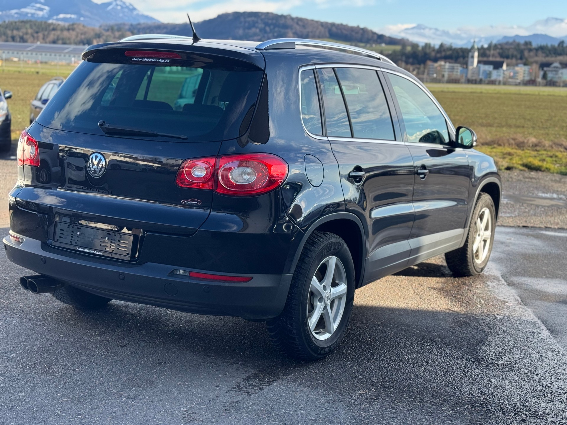 VW Tiguan 2.0 TDI Trend&Fun Tiptronic-image-4