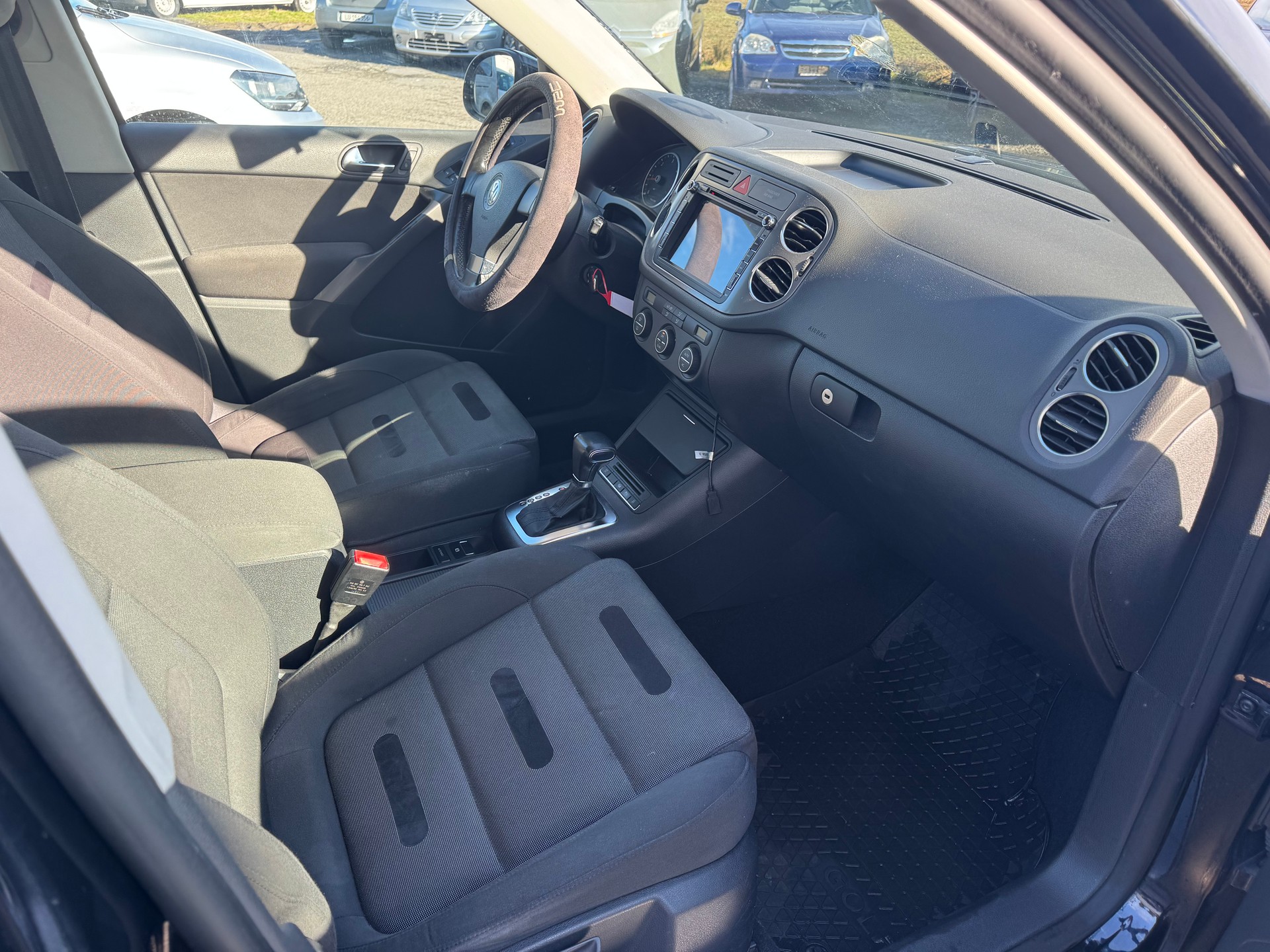 VW Tiguan 2.0 TDI Trend&Fun Tiptronic-image-7