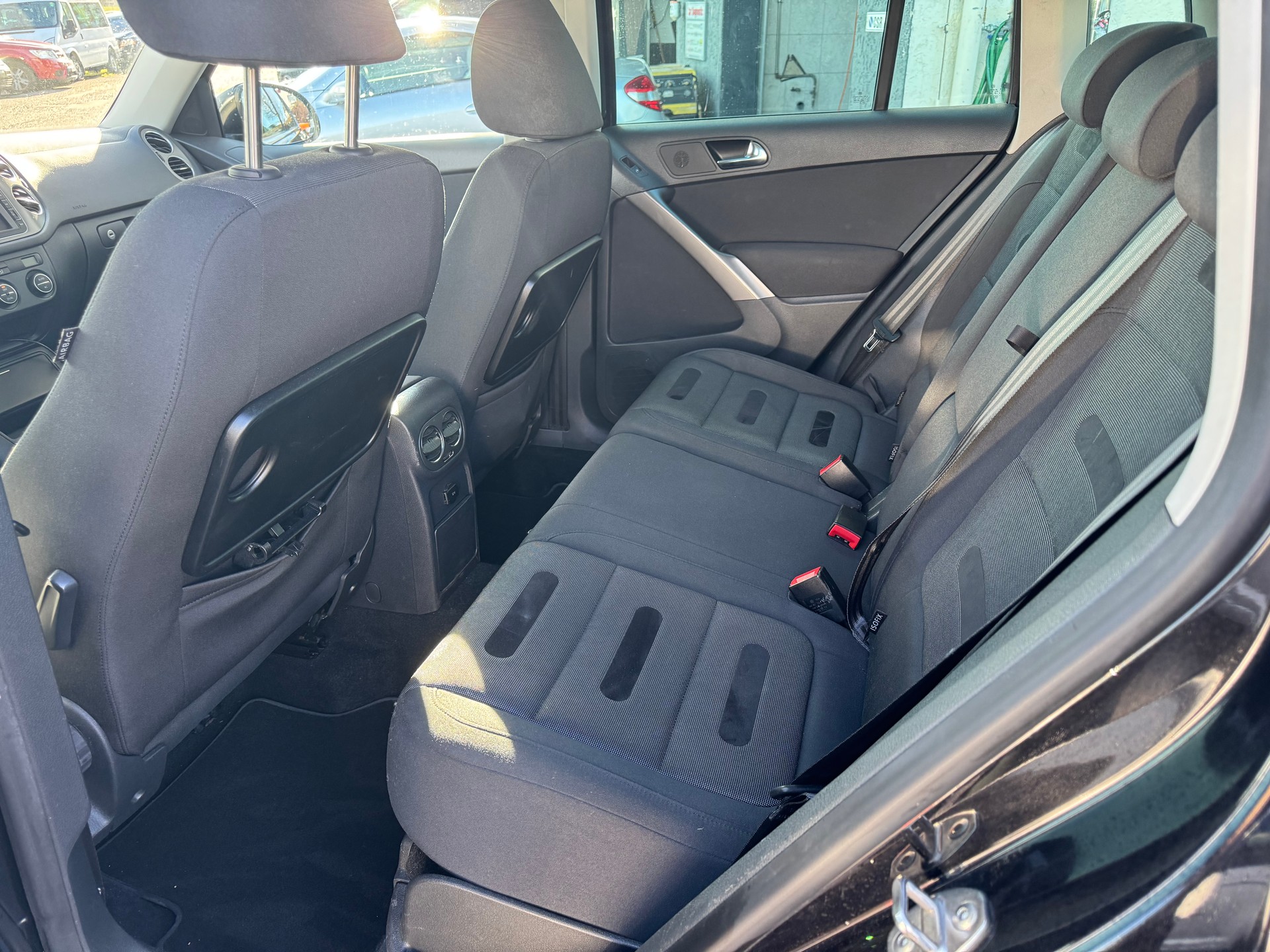 VW Tiguan 2.0 TDI Trend&Fun Tiptronic-image-5