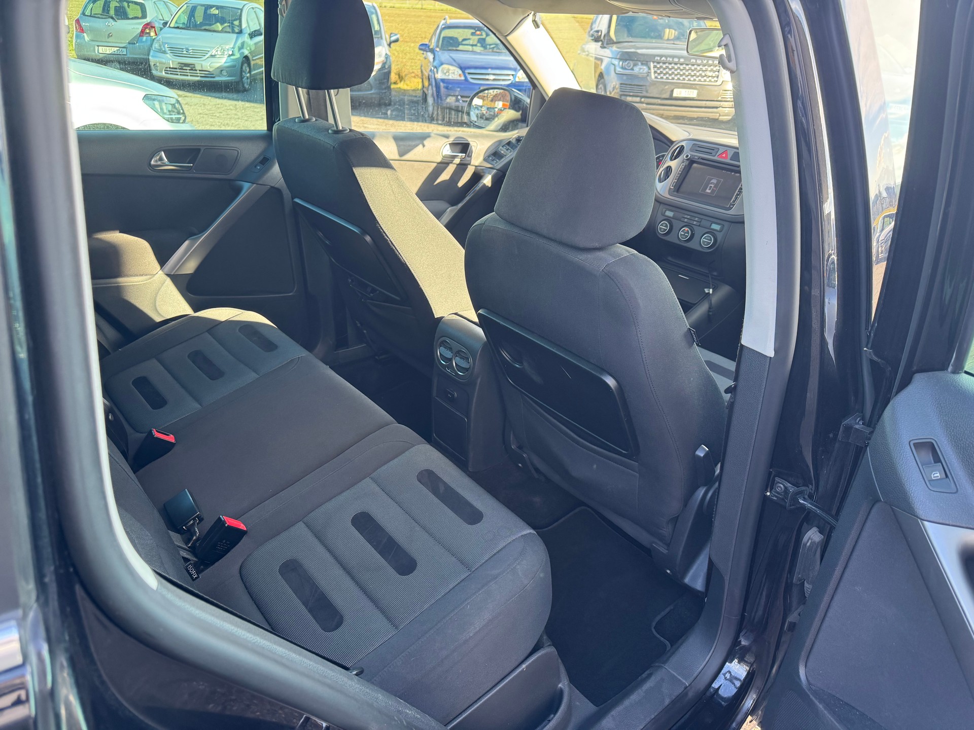 VW Tiguan 2.0 TDI Trend&Fun Tiptronic-image-8