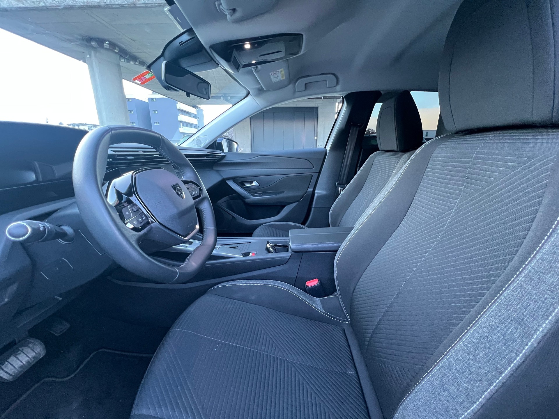 PEUGEOT 308 1.2 Pure Tech Active Pack EAT8-image-9