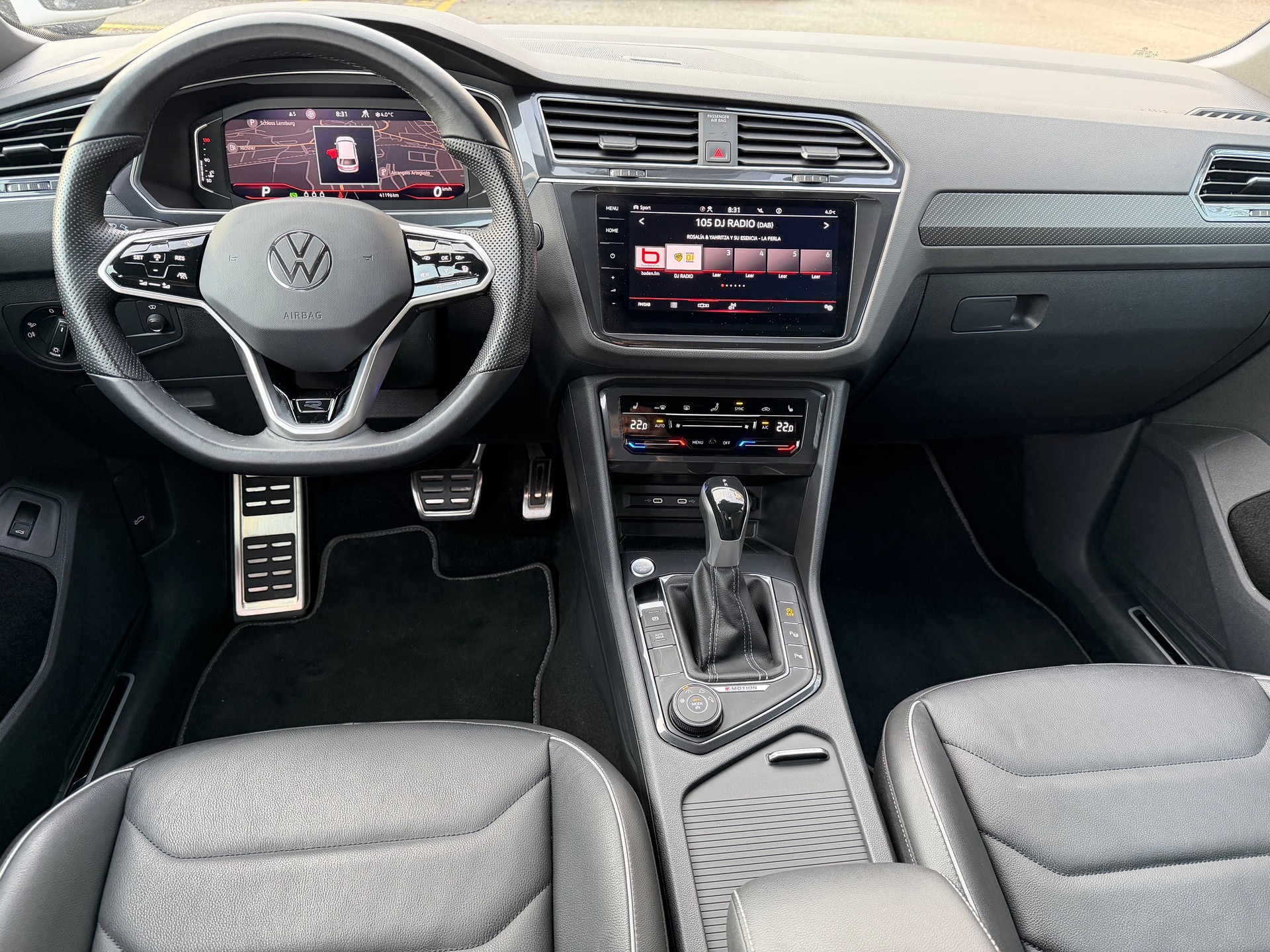 VW Tiguan 2.0 TDI SCR R-Line 4Motion DSG-image-3