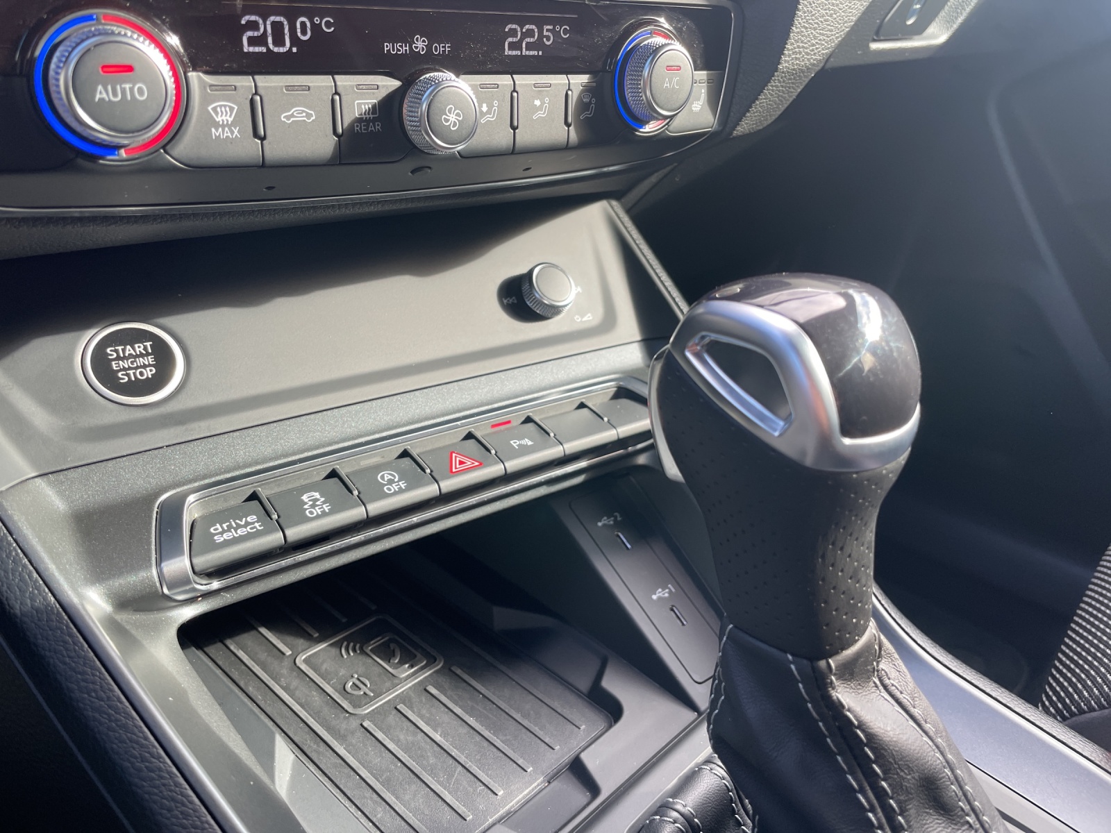 AUDI Q3 Sportback 35 TFSI S line Attraction S-tronic-image-15
