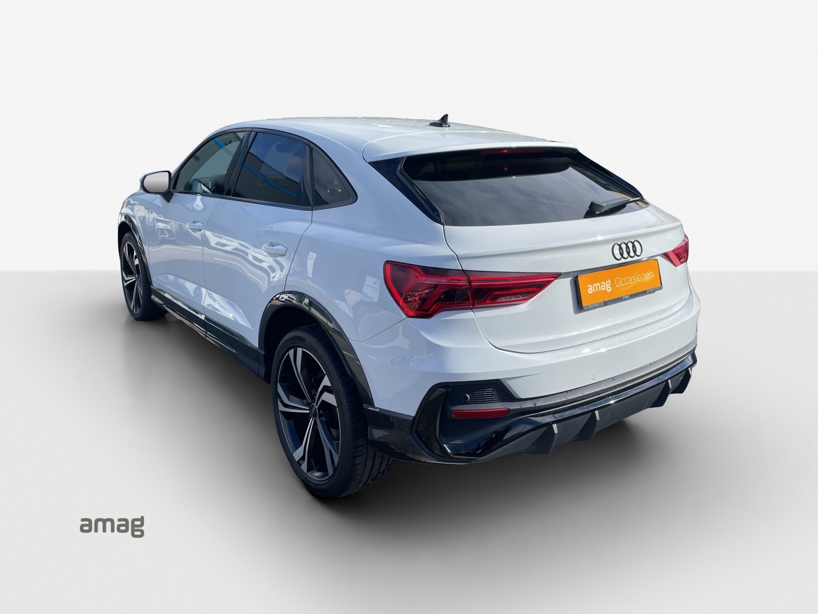 AUDI Q3 Sportback 35 TFSI S line Attraction S-tronic-image-2