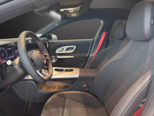 MERCEDES-BENZ CLA 220 8G-DCT 4Matic-image-6