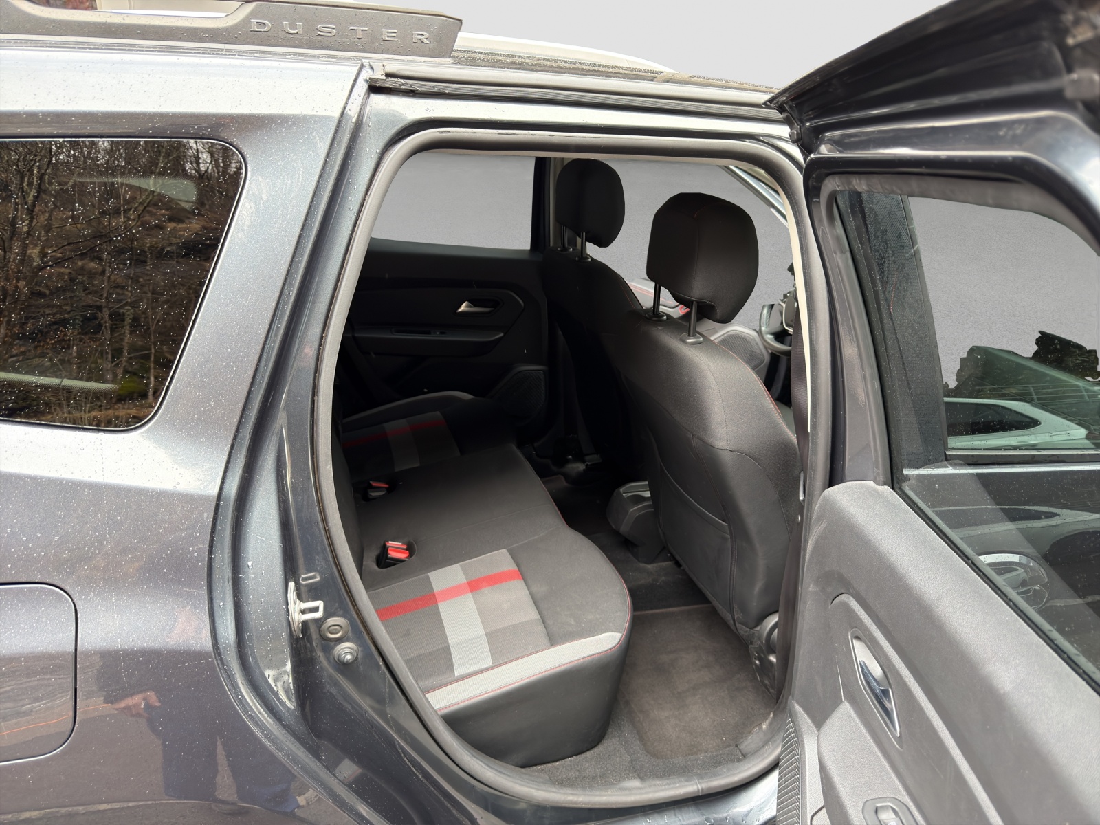 DACIA Duster SCe 115 Comfort 4x4-image-7